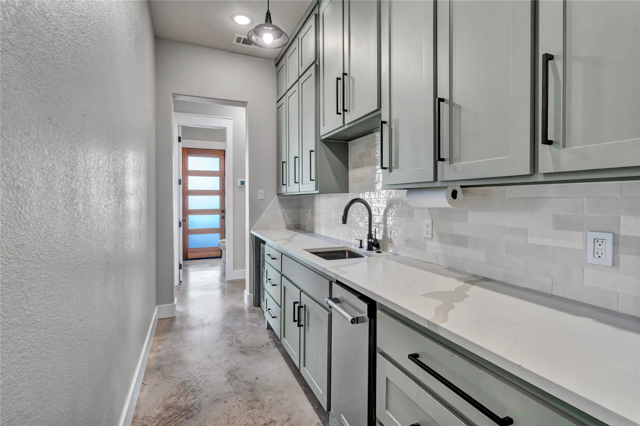 Farm For Sale in Johnson County , 3763 County Road 1110, Rio Vista, Texas 76093, 5 Bedroom, 5 Bathroom, 2 Garage spaces, 4,600 Sqft, built in 2022, mls#21295789, Real Estate Agent in Rio Vista, Homes For Sale in Johnson county, Homes For Sale in Rio Vista, Realtor in Rio Vista Texas, Real Estate Brokerage Independent Realty Texas, Luminita Cordes Realtor