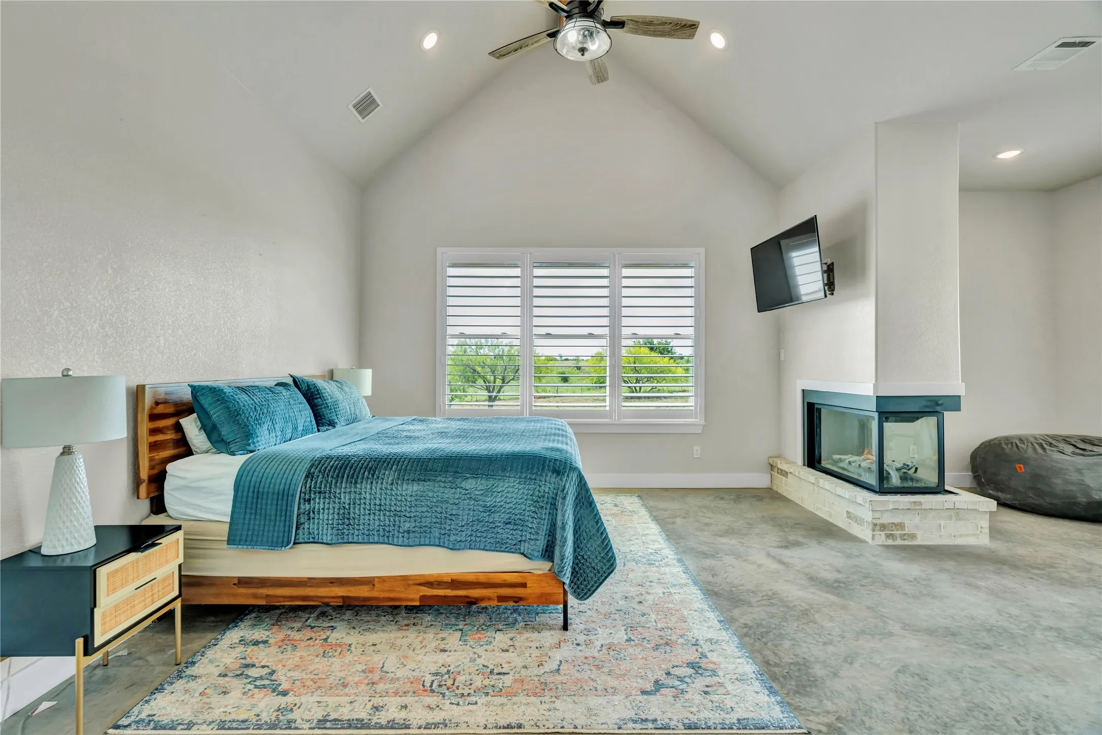 Farm For Sale in Johnson County , 3763 County Road 1110, Rio Vista, Texas 76093, 5 Bedroom, 5 Bathroom, 2 Garage spaces, 4,600 Sqft, built in 2022, mls#21295789, Real Estate Agent in Rio Vista, Homes For Sale in Johnson county, Homes For Sale in Rio Vista, Realtor in Rio Vista Texas, Real Estate Brokerage Independent Realty Texas, Luminita Cordes Realtor