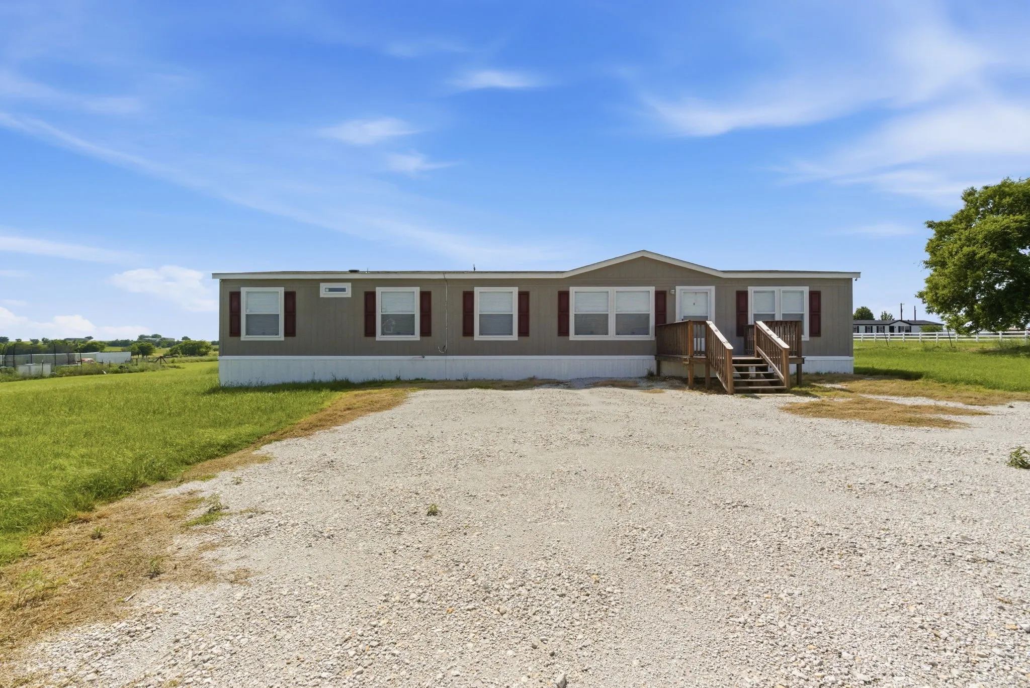 Single Family Residence For Rent in Wise County , 303 Mesa Ridge, Decatur, Texas 76234, 4 Bedroom, 2 Bathroom, Garage spaces, 2,176 Sqft, built in 2022, mls#21295917, Real Estate Agent in Decatur, Homes For Rent in Wise county, Homes For Rent in Decatur, Realtor in Decatur Texas, Real Estate Brokerage Independent Realty Texas, Luminita Cordes Realtor