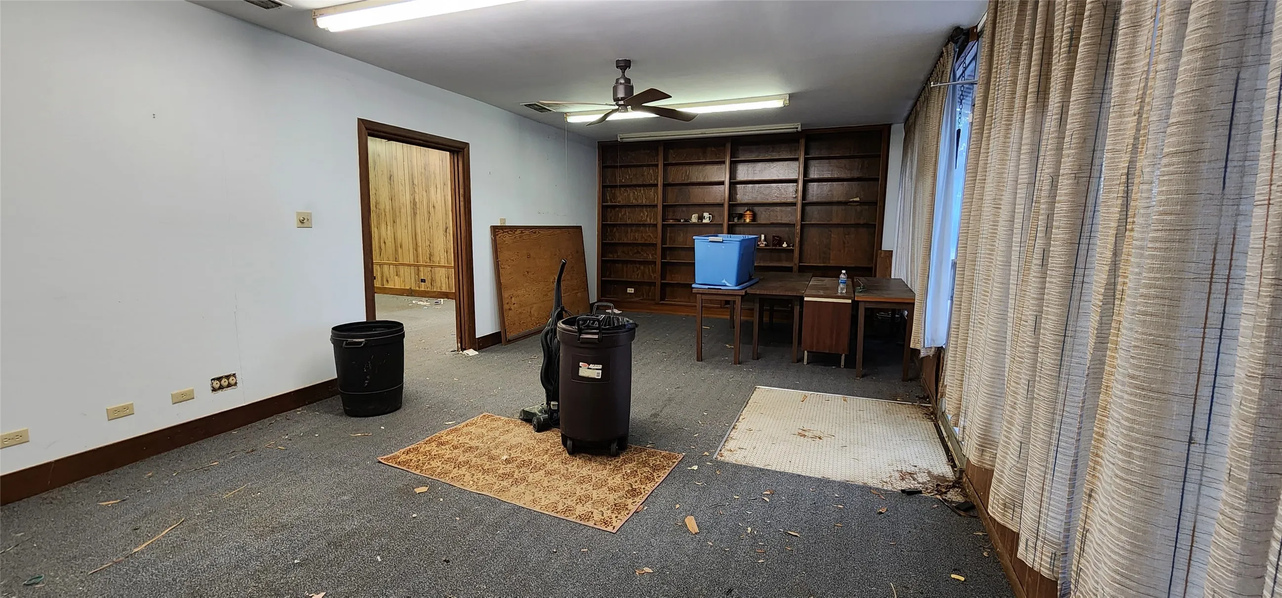 Office For Sale in Limestone County , 108 E Commerce, Mexia, Texas 76667, 0, 0, Garage spaces, 0 Sqft, built in 1950, mls#21295909, Real Estate Agent in Mexia, Homes For Sale in Limestone county, Homes For Sale in Mexia, Realtor in Mexia Texas, Real Estate Brokerage Independent Realty Texas, Luminita Cordes Realtor