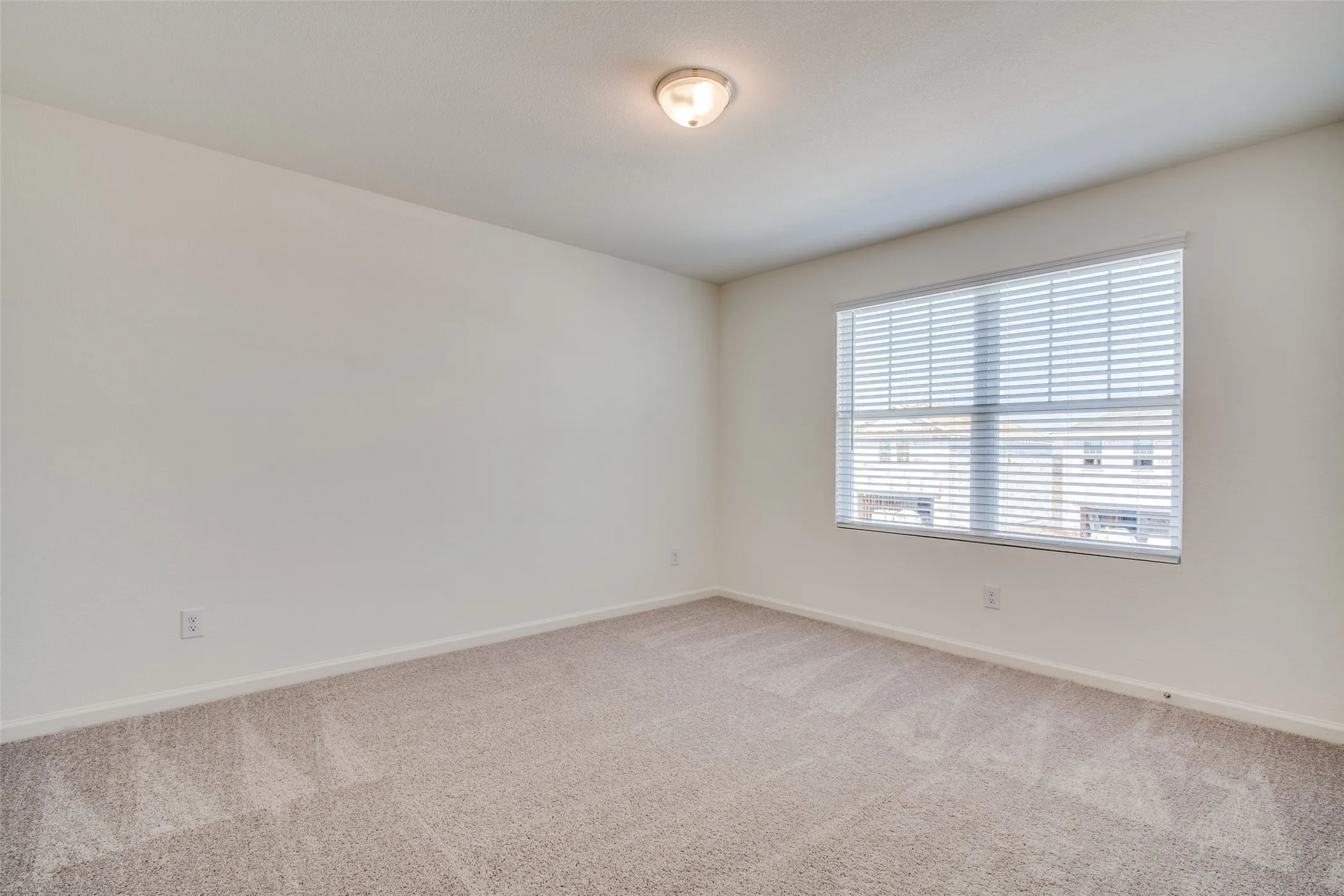 Single Family Residence For Rent in Kaufman County , 6231 Old Bridge Way, Forney, Texas 75126, 4 Bedroom, 3 Bathroom, 2 Garage spaces, 2,308 Sqft, built in 2021, mls#21295759, Real Estate Agent in Forney, Homes For Rent in Kaufman county, Homes For Rent in Forney, Realtor in Forney Texas, Real Estate Brokerage Independent Realty Texas, Luminita Cordes Realtor