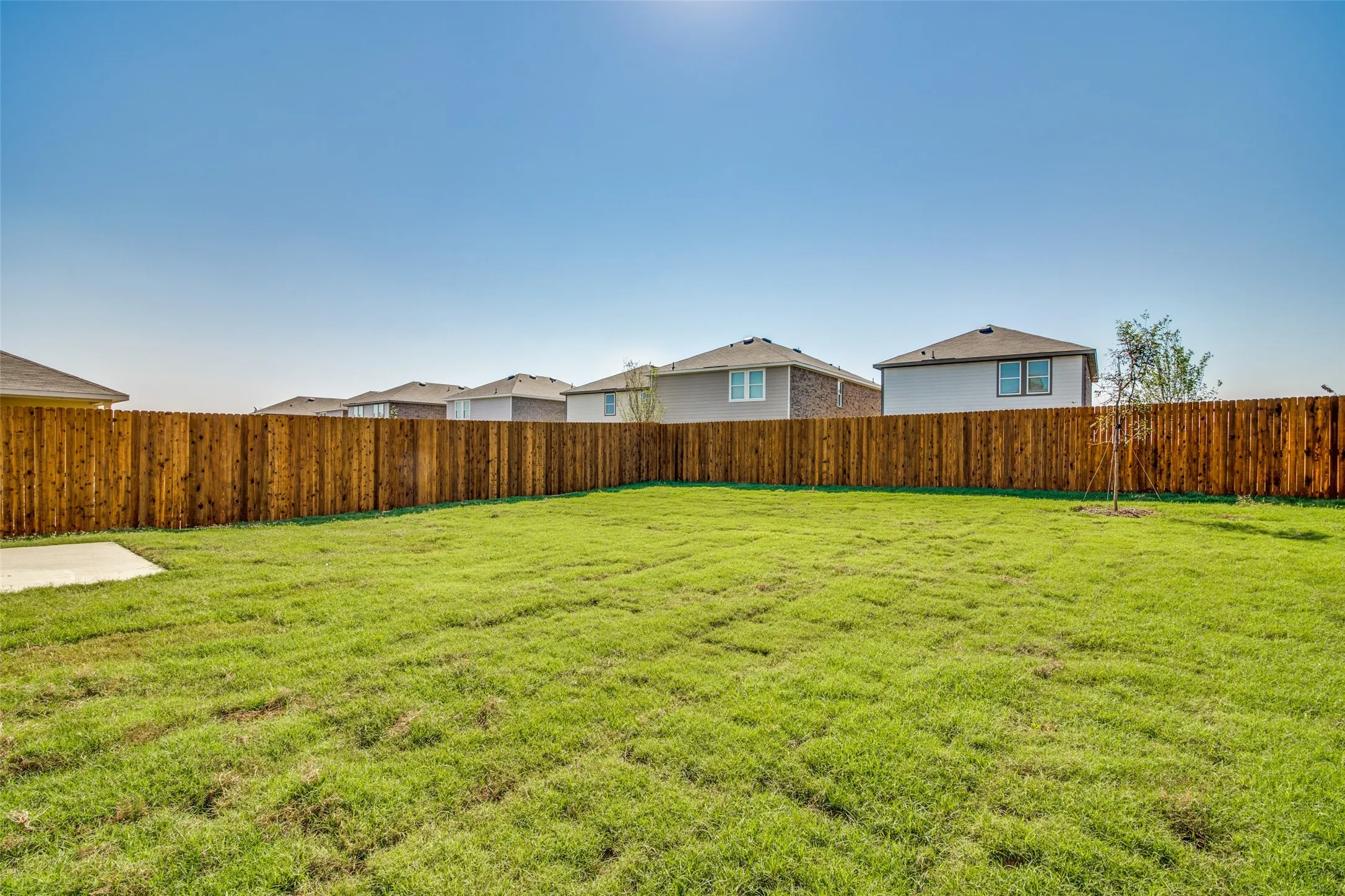 Single Family Residence For Rent in Kaufman County , 6231 Old Bridge Way, Forney, Texas 75126, 4 Bedroom, 3 Bathroom, 2 Garage spaces, 2,308 Sqft, built in 2021, mls#21295759, Real Estate Agent in Forney, Homes For Rent in Kaufman county, Homes For Rent in Forney, Realtor in Forney Texas, Real Estate Brokerage Independent Realty Texas, Luminita Cordes Realtor