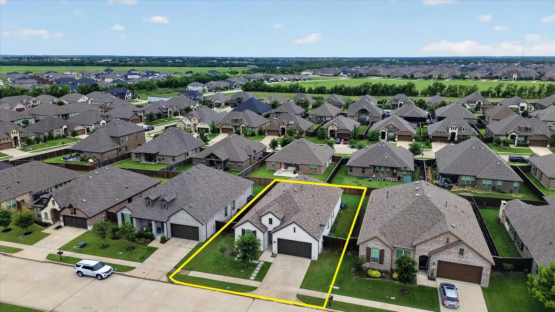 Single Family Residence For Sale in Rockwall County , 1713 Pieneze Drive, Mclendon Chisholm, Texas 75032, 4 Bedroom, 3 Bathroom, 2 Garage spaces, 2,246 Sqft, built in 2019, mls#21294734, Real Estate Agent in Mclendon Chisholm, Homes For Sale in Rockwall county, Homes For Sale in Mclendon Chisholm, Realtor in Mclendon Chisholm Texas, Real Estate Brokerage Independent Realty Texas, Luminita Cordes Realtor