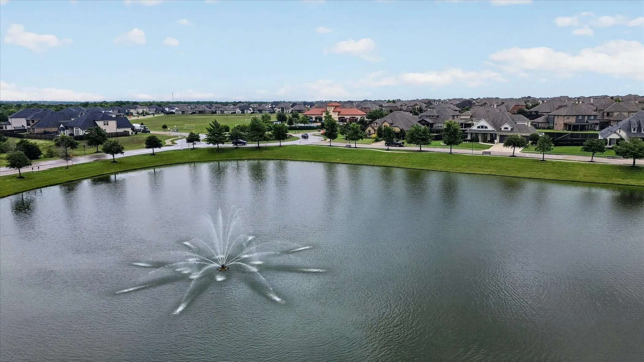 Single Family Residence For Sale in Rockwall County , 1713 Pieneze Drive, Mclendon Chisholm, Texas 75032, 4 Bedroom, 3 Bathroom, 2 Garage spaces, 2,246 Sqft, built in 2019, mls#21294734, Real Estate Agent in Mclendon Chisholm, Homes For Sale in Rockwall county, Homes For Sale in Mclendon Chisholm, Realtor in Mclendon Chisholm Texas, Real Estate Brokerage Independent Realty Texas, Luminita Cordes Realtor