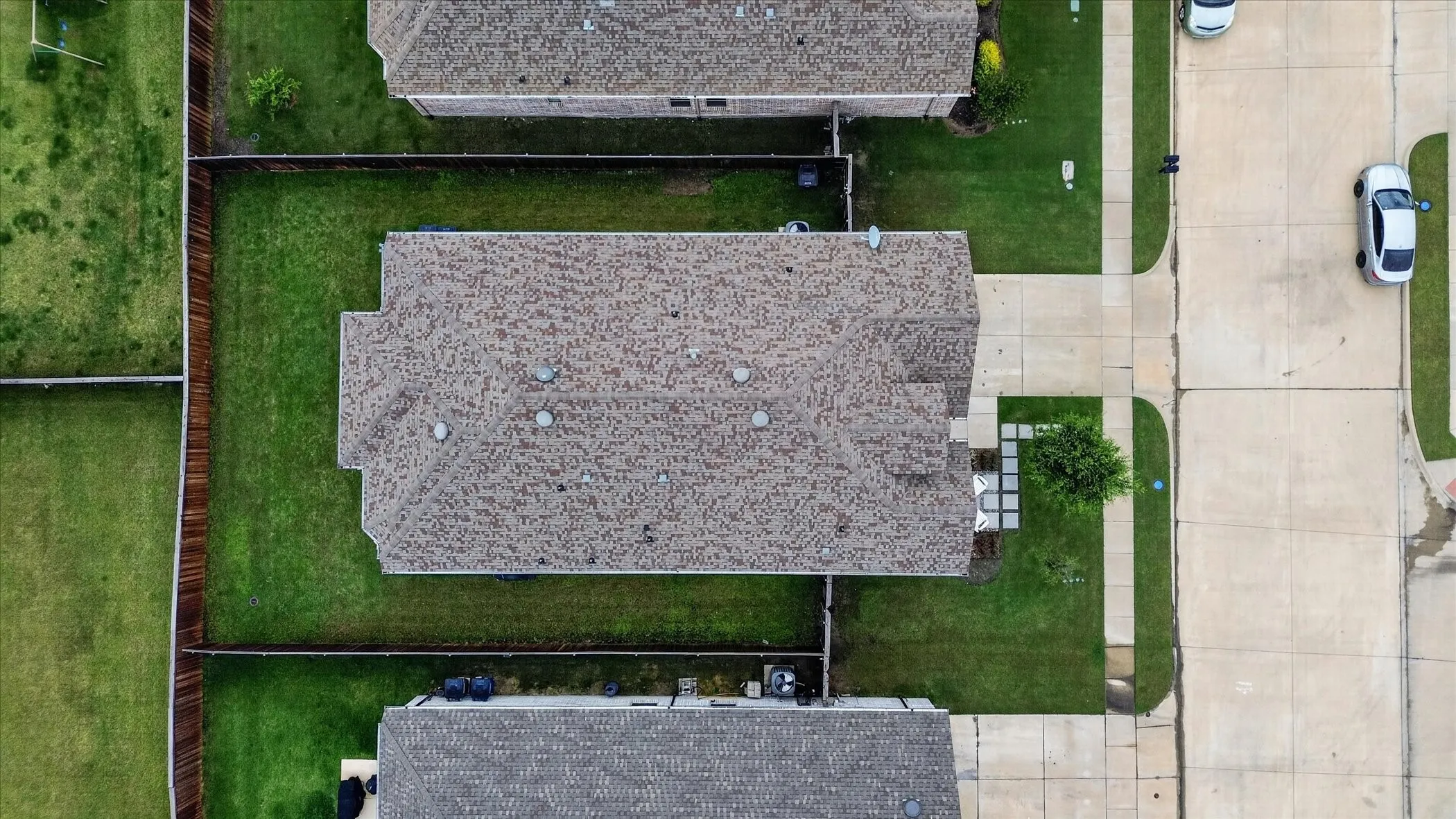 Single Family Residence For Sale in Rockwall County , 1713 Pieneze Drive, Mclendon Chisholm, Texas 75032, 4 Bedroom, 3 Bathroom, 2 Garage spaces, 2,246 Sqft, built in 2019, mls#21294734, Real Estate Agent in Mclendon Chisholm, Homes For Sale in Rockwall county, Homes For Sale in Mclendon Chisholm, Realtor in Mclendon Chisholm Texas, Real Estate Brokerage Independent Realty Texas, Luminita Cordes Realtor