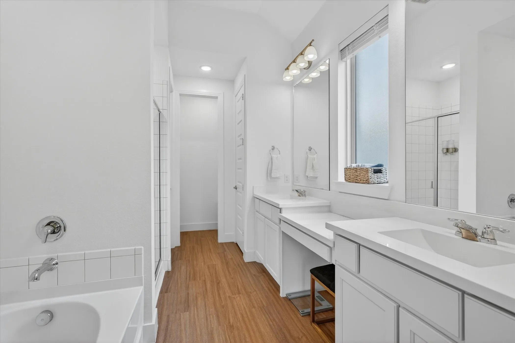 Single Family Residence For Sale in Rockwall County , 1713 Pieneze Drive, Mclendon Chisholm, Texas 75032, 4 Bedroom, 3 Bathroom, 2 Garage spaces, 2,246 Sqft, built in 2019, mls#21294734, Real Estate Agent in Mclendon Chisholm, Homes For Sale in Rockwall county, Homes For Sale in Mclendon Chisholm, Realtor in Mclendon Chisholm Texas, Real Estate Brokerage Independent Realty Texas, Luminita Cordes Realtor