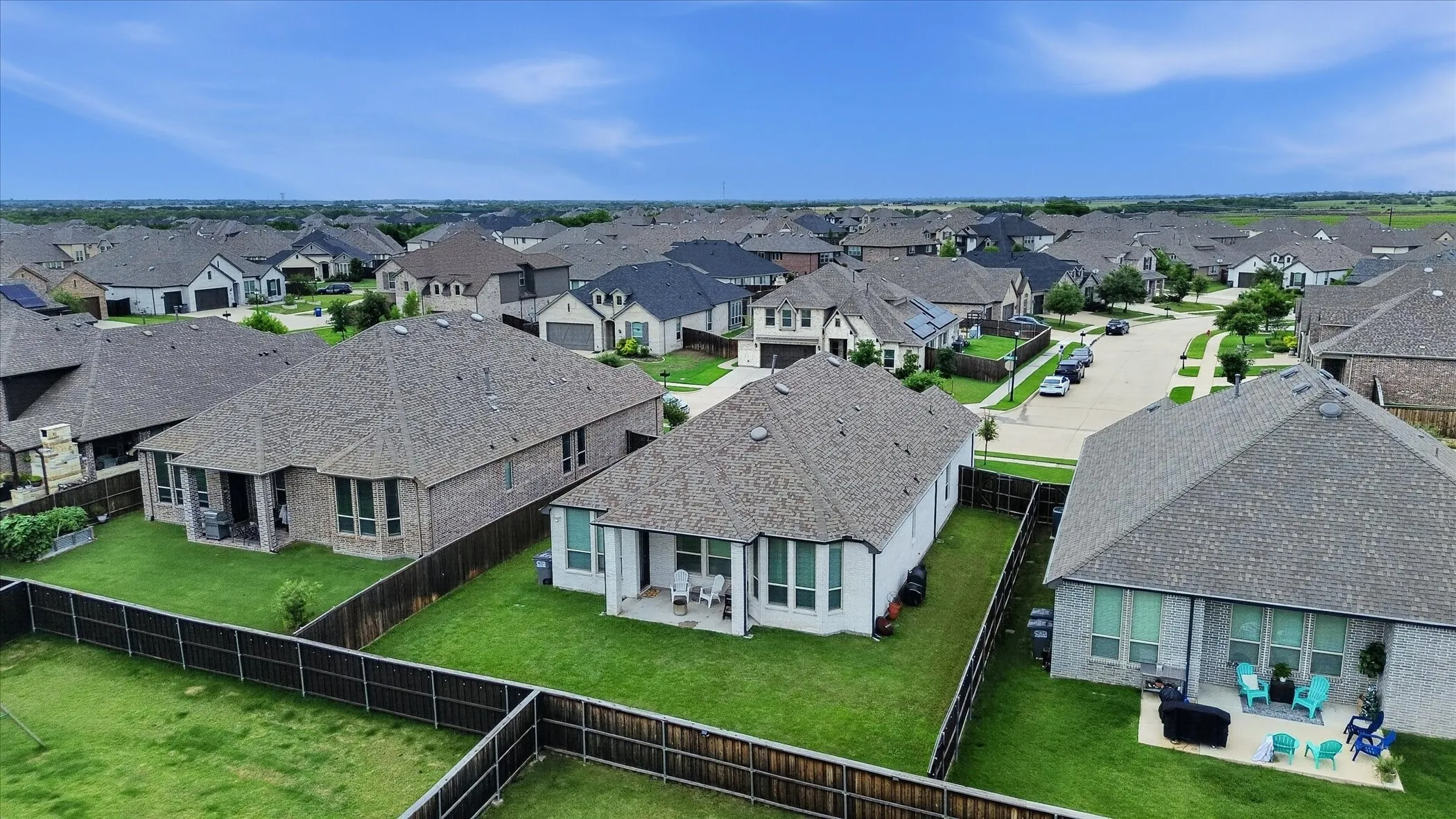 Single Family Residence For Sale in Rockwall County , 1713 Pieneze Drive, Mclendon Chisholm, Texas 75032, 4 Bedroom, 3 Bathroom, 2 Garage spaces, 2,246 Sqft, built in 2019, mls#21294734, Real Estate Agent in Mclendon Chisholm, Homes For Sale in Rockwall county, Homes For Sale in Mclendon Chisholm, Realtor in Mclendon Chisholm Texas, Real Estate Brokerage Independent Realty Texas, Luminita Cordes Realtor
