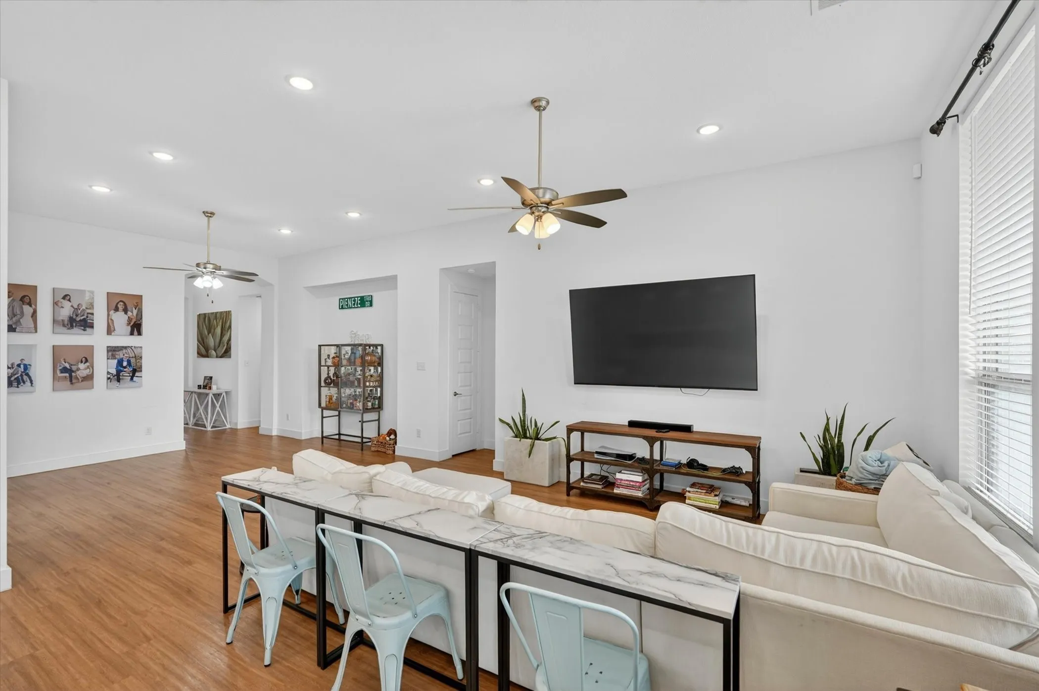 Single Family Residence For Sale in Rockwall County , 1713 Pieneze Drive, Mclendon Chisholm, Texas 75032, 4 Bedroom, 3 Bathroom, 2 Garage spaces, 2,246 Sqft, built in 2019, mls#21294734, Real Estate Agent in Mclendon Chisholm, Homes For Sale in Rockwall county, Homes For Sale in Mclendon Chisholm, Realtor in Mclendon Chisholm Texas, Real Estate Brokerage Independent Realty Texas, Luminita Cordes Realtor