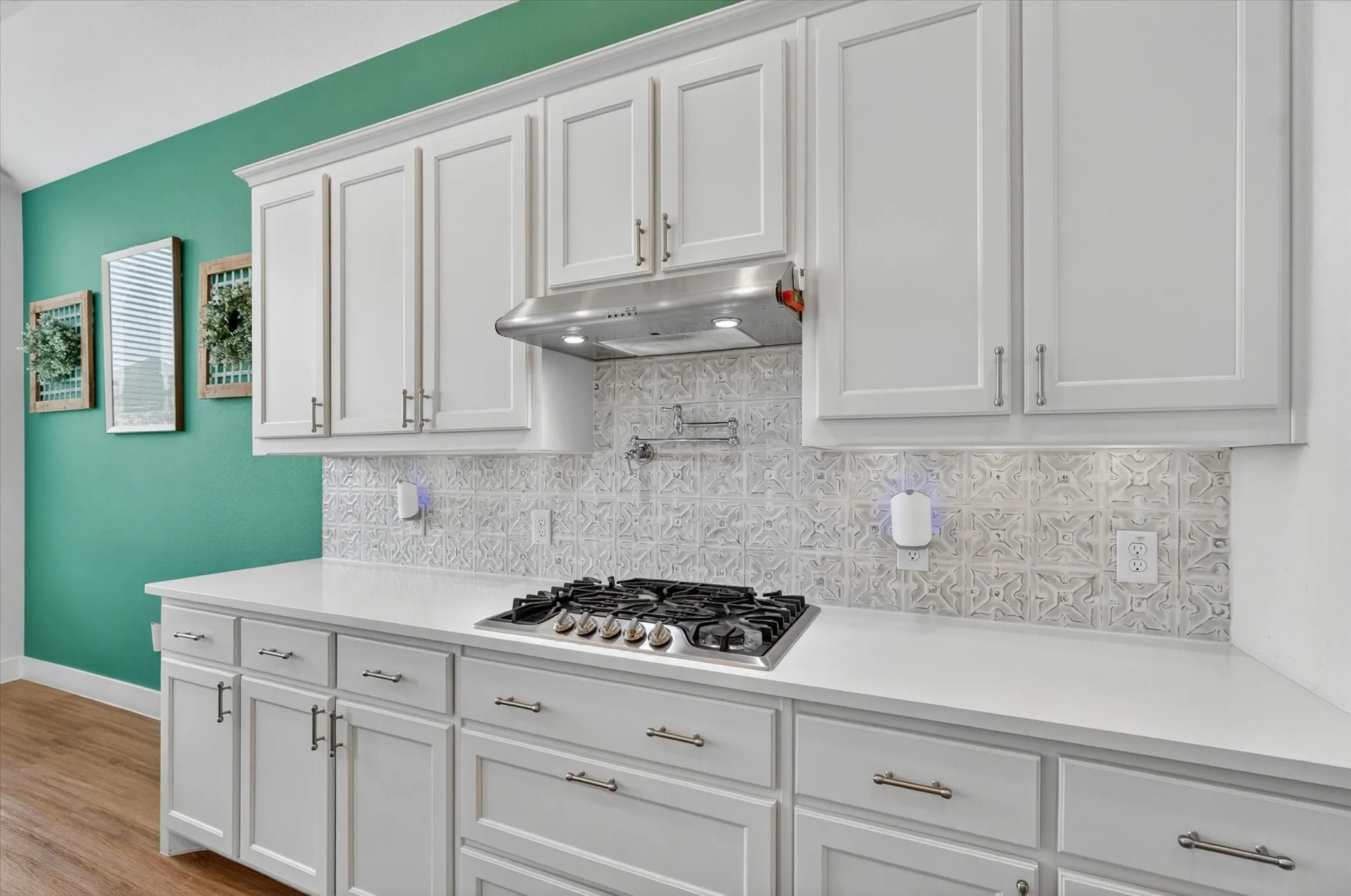 Single Family Residence For Sale in Rockwall County , 1713 Pieneze Drive, Mclendon Chisholm, Texas 75032, 4 Bedroom, 3 Bathroom, 2 Garage spaces, 2,246 Sqft, built in 2019, mls#21294734, Real Estate Agent in Mclendon Chisholm, Homes For Sale in Rockwall county, Homes For Sale in Mclendon Chisholm, Realtor in Mclendon Chisholm Texas, Real Estate Brokerage Independent Realty Texas, Luminita Cordes Realtor