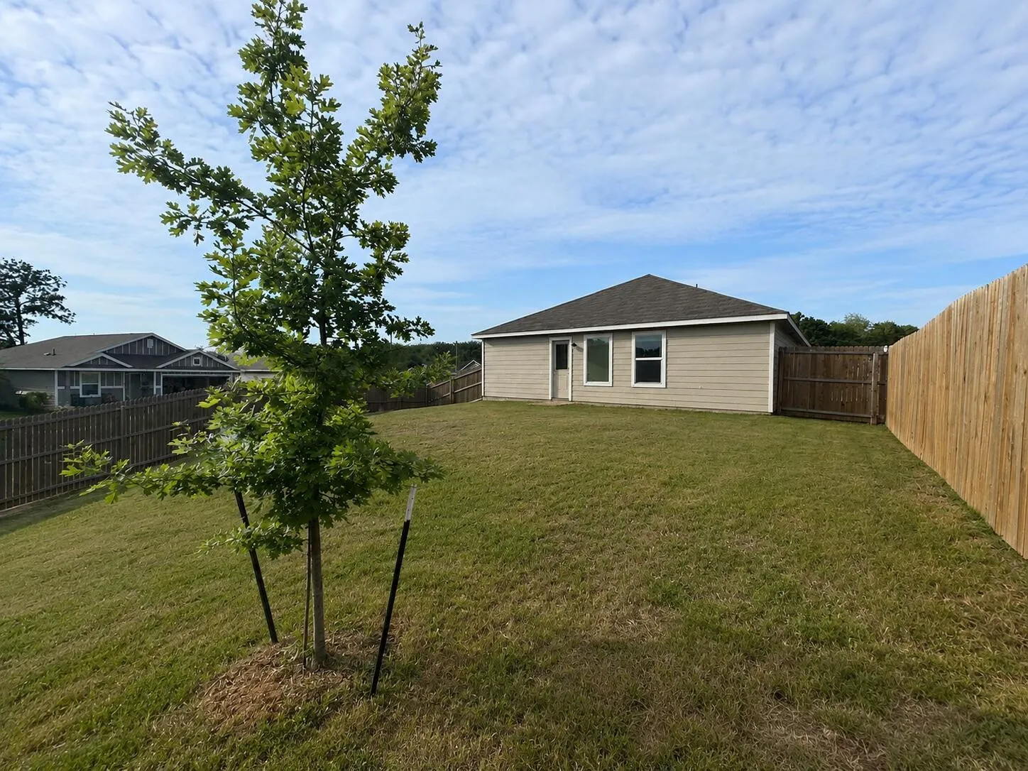 Single Family Residence For Sale in Dallas County , 1850 Temper Lane, Dallas, Texas 75253, 3 Bedroom, 2 Bathroom, 2 Garage spaces, 1,396 Sqft, built in 2024, mls#21295910, Real Estate Agent in Dallas, Homes For Sale in Dallas county, Homes For Sale in Dallas, Realtor in Dallas Texas, Real Estate Brokerage Independent Realty Texas, Luminita Cordes Realtor
