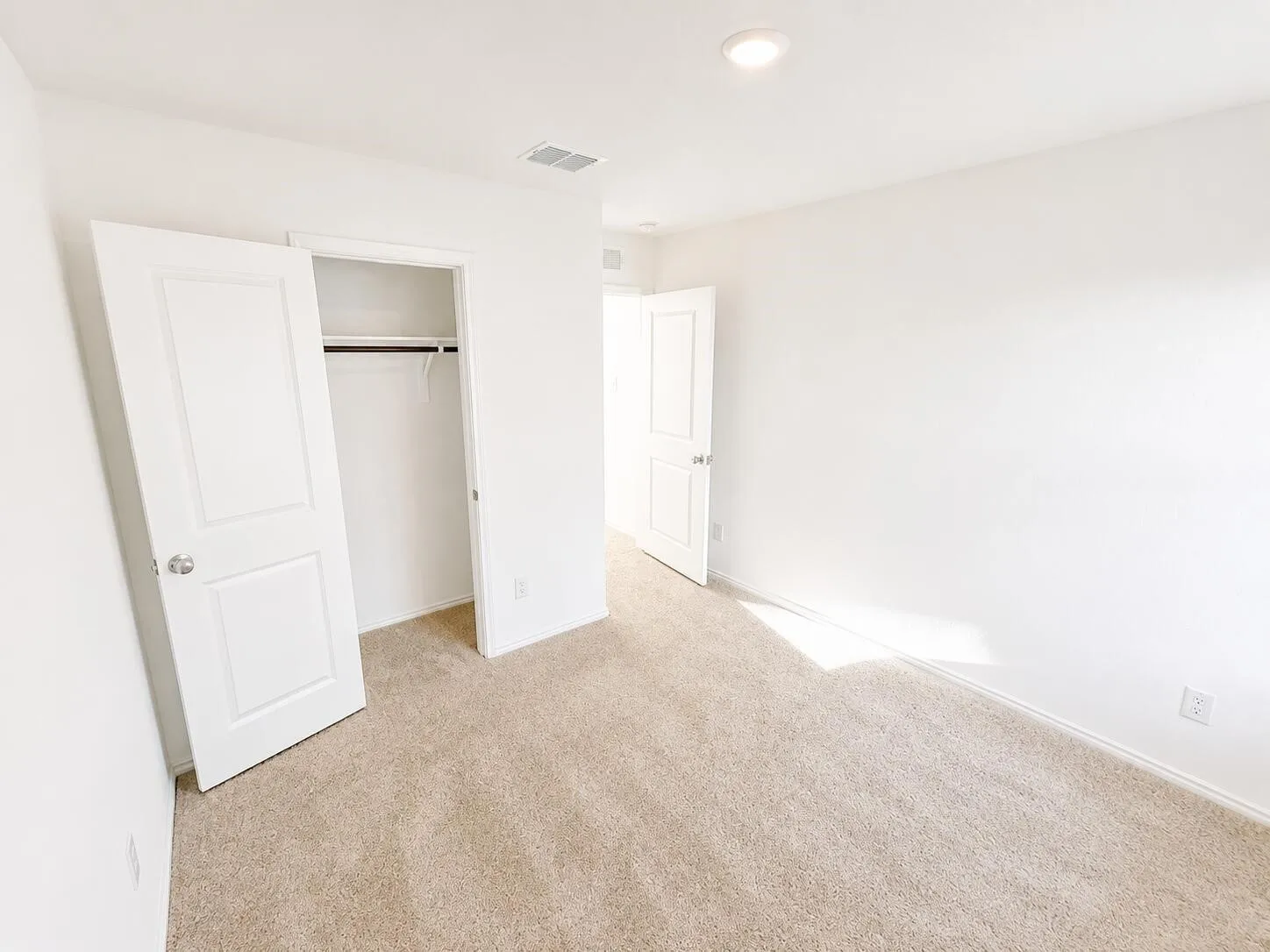 Single Family Residence For Sale in Dallas County , 1850 Temper Lane, Dallas, Texas 75253, 3 Bedroom, 2 Bathroom, 2 Garage spaces, 1,396 Sqft, built in 2024, mls#21295910, Real Estate Agent in Dallas, Homes For Sale in Dallas county, Homes For Sale in Dallas, Realtor in Dallas Texas, Real Estate Brokerage Independent Realty Texas, Luminita Cordes Realtor