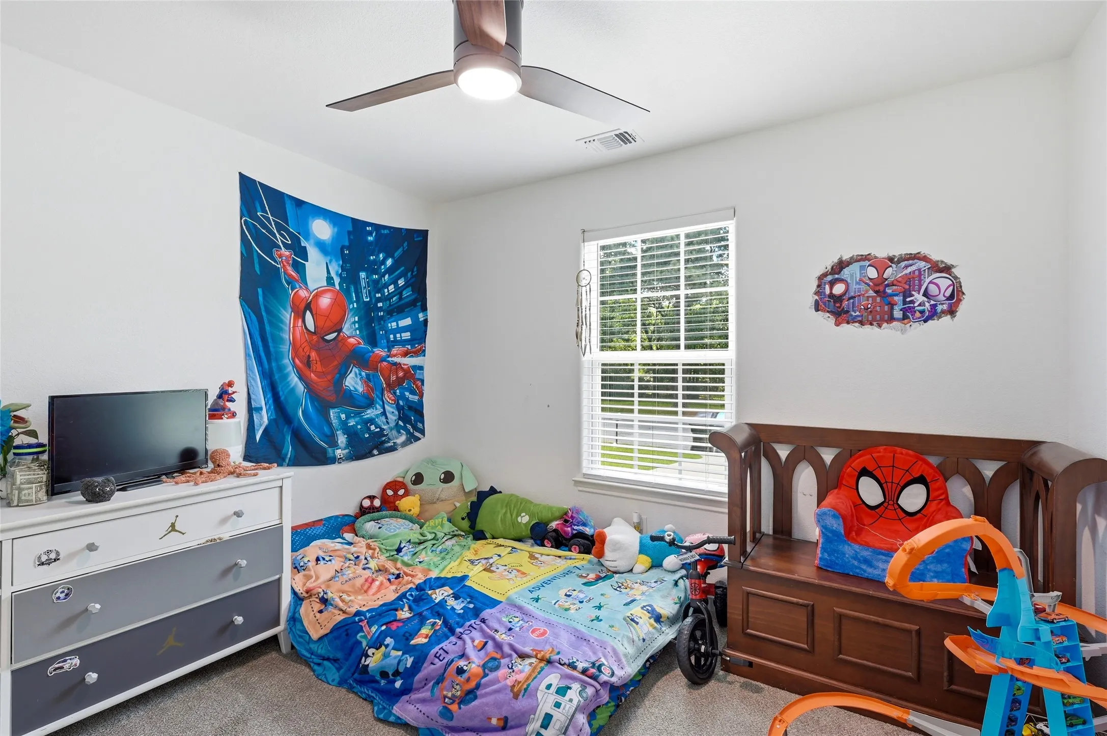 Single Family Residence For Sale in Grayson County , 231 W Murray Street, Denison, Texas 75020, 4 Bedroom, 2 Bathroom, Garage spaces, 1,315 Sqft, built in 2019, mls#21290527, Real Estate Agent in Denison, Homes For Sale in Grayson county, Homes For Sale in Denison, Realtor in Denison Texas, Real Estate Brokerage Independent Realty Texas, Luminita Cordes Realtor