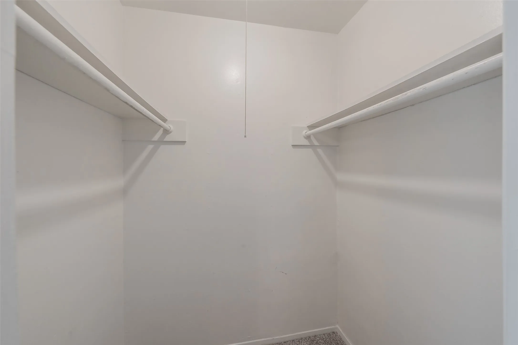 Single Family Residence For Sale in Dallas County , 1821 Ridgeview Street, Mesquite, Texas 75149, 3 Bedroom, 2 Bathroom, Garage spaces, 1,185 Sqft, built in 1973, mls#21295976, Real Estate Agent in Mesquite, Homes For Sale in Dallas county, Homes For Sale in Mesquite, Realtor in Mesquite Texas, Real Estate Brokerage Independent Realty Texas, Luminita Cordes Realtor