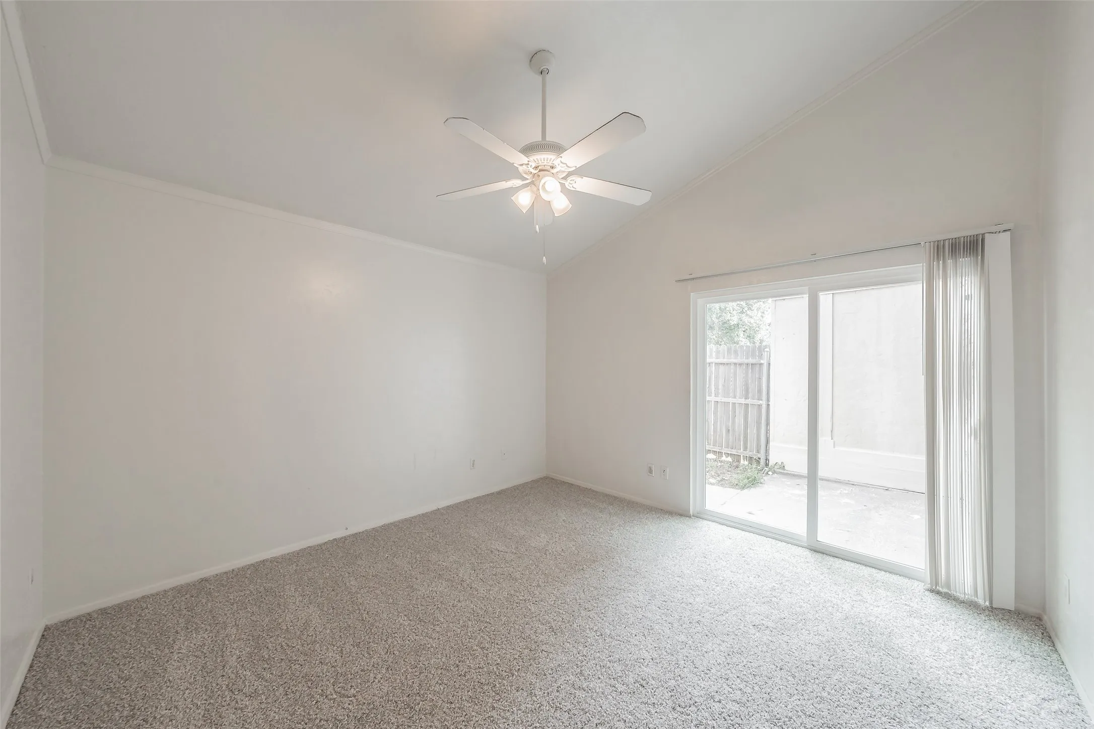 Single Family Residence For Sale in Dallas County , 1821 Ridgeview Street, Mesquite, Texas 75149, 3 Bedroom, 2 Bathroom, Garage spaces, 1,185 Sqft, built in 1973, mls#21295976, Real Estate Agent in Mesquite, Homes For Sale in Dallas county, Homes For Sale in Mesquite, Realtor in Mesquite Texas, Real Estate Brokerage Independent Realty Texas, Luminita Cordes Realtor