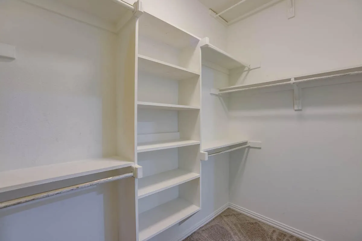 Townhouse For Rent in Dallas County , 4110 Mckinney Avenue 5, Dallas, Texas 75204, 2 Bedroom, 3 Bathroom, 2 Garage spaces, 1,941 Sqft, built in 2006, mls#21289618, Real Estate Agent in Dallas, Homes For Rent in Dallas county, Homes For Rent in Dallas, Realtor in Dallas Texas, Real Estate Brokerage Independent Realty Texas, Luminita Cordes Realtor