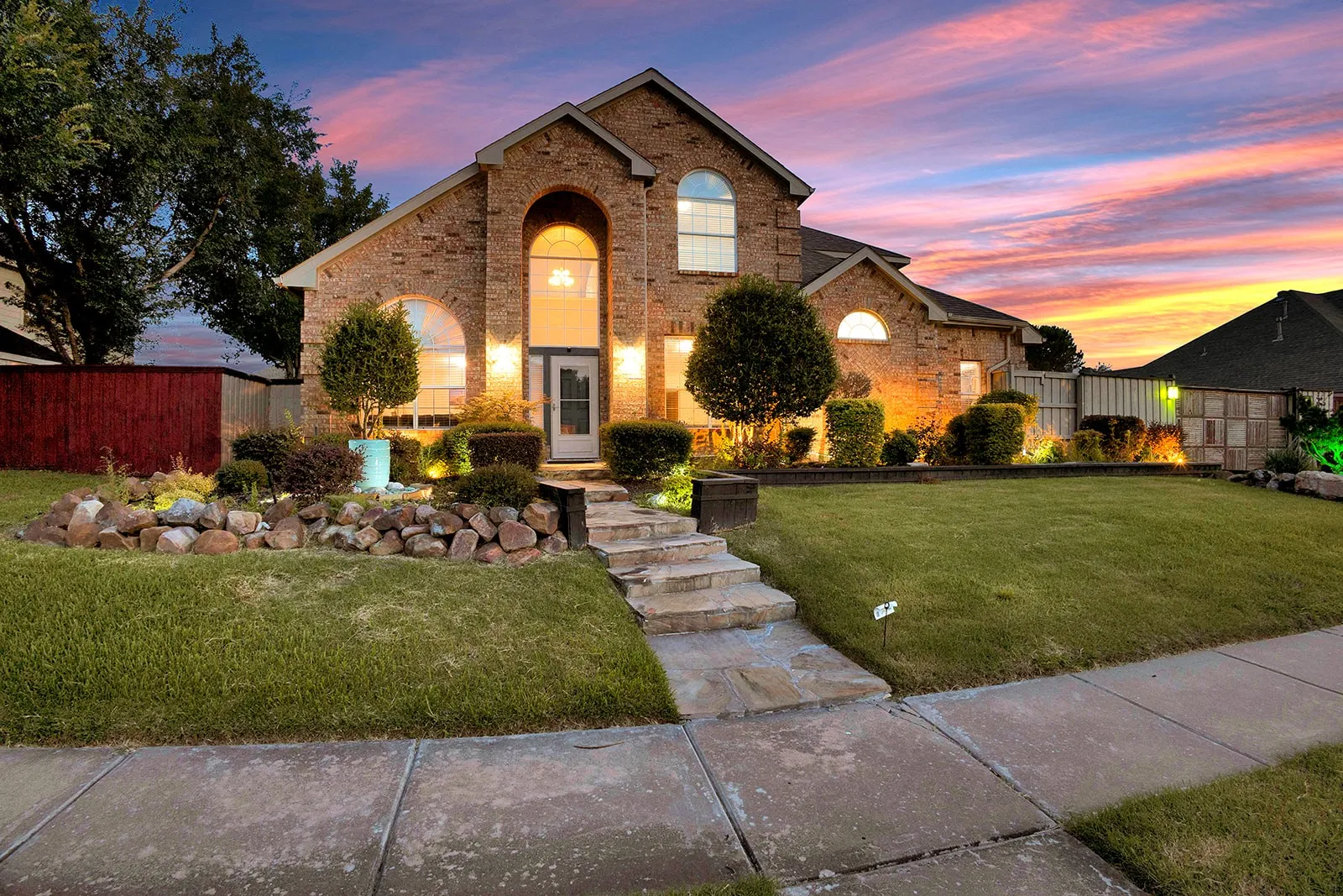 Single Family Residence For Sale in Dallas County , 1412 Sunrise Lane, Sachse, Texas 75048, 4 Bedroom, 3 Bathroom, 2 Garage spaces, 3,322 Sqft, built in 1999, mls#21293104, Real Estate Agent in Sachse, Homes For Sale in Dallas county, Homes For Sale in Sachse, Realtor in Sachse Texas, Real Estate Brokerage Independent Realty Texas, Luminita Cordes Realtor