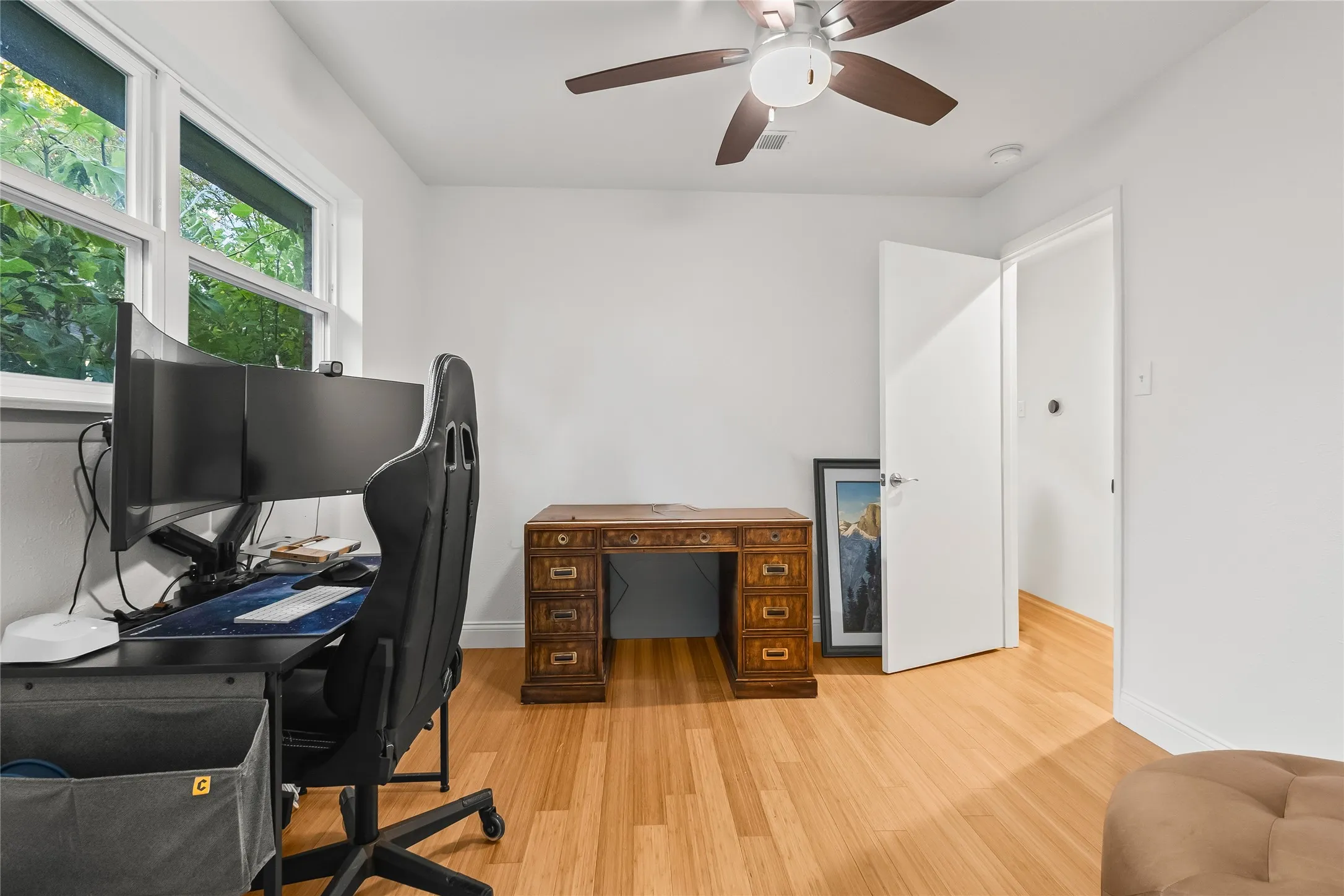 Single Family Residence For Sale in Tarrant County , 4112 Selkirk Drive W, Fort Worth, Texas 76109, 4 Bedroom, 3 Bathroom, Garage spaces, 2,099 Sqft, built in 1960, mls#21295999, Real Estate Agent in Fort Worth, Homes For Sale in Tarrant county, Homes For Sale in Fort Worth, Realtor in Fort Worth Texas, Real Estate Brokerage Independent Realty Texas, Luminita Cordes Realtor