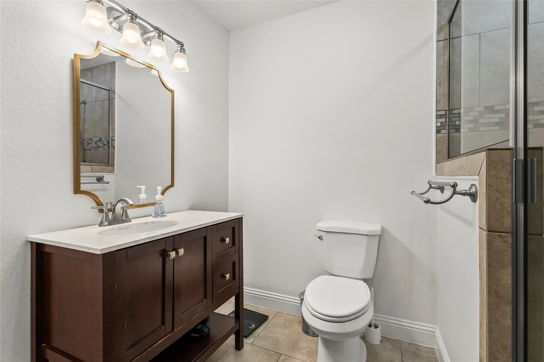 Bathroom in bonus room