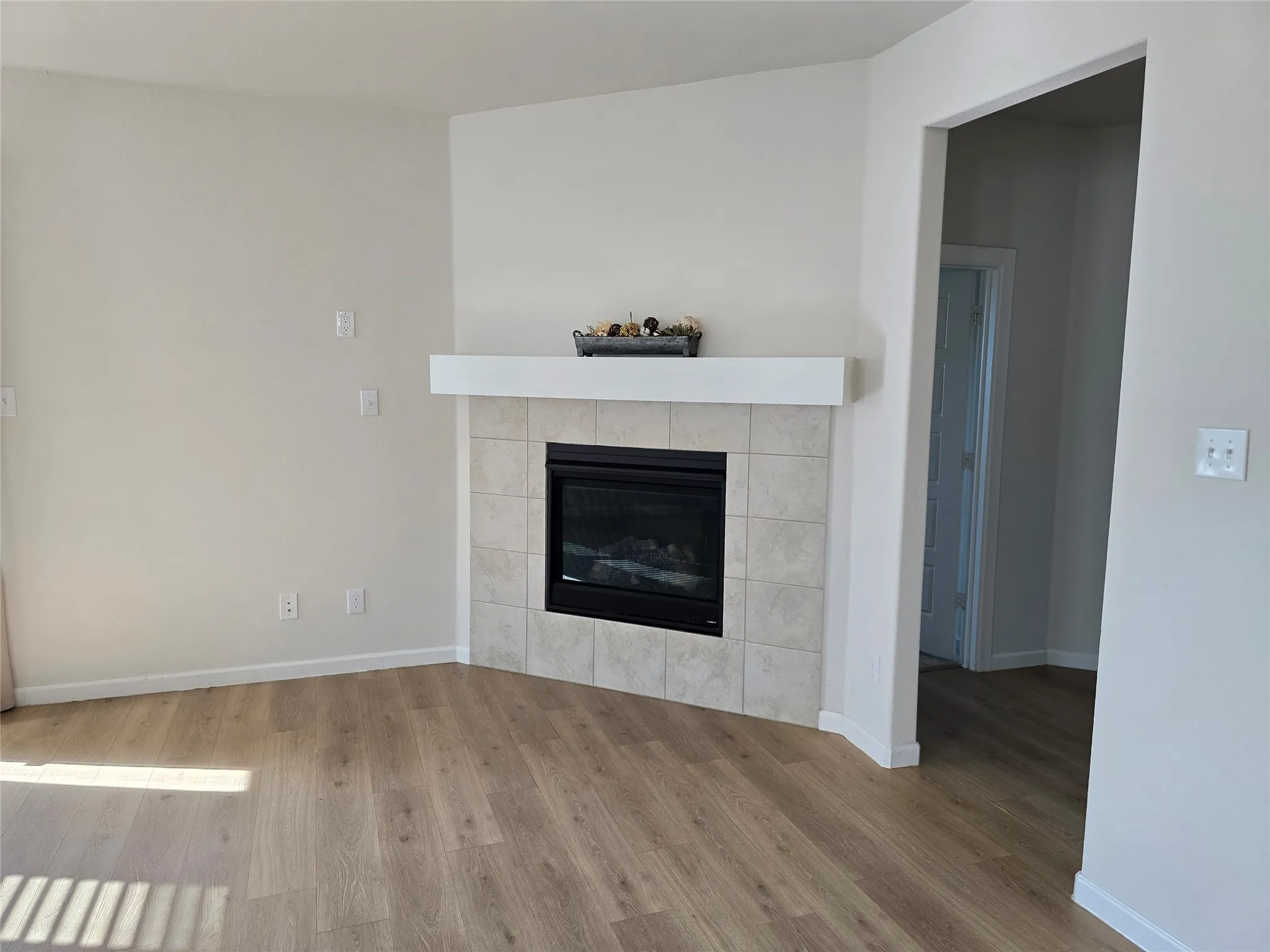 Single Family Residence For Sale in Grayson County , 508 Williams Way, Van Alstyne, Texas 75495, 4 Bedroom, 2 Bathroom, 3 Garage spaces, 2,144 Sqft, built in 2021, mls#21296006, Real Estate Agent in Van Alstyne, Homes For Sale in Grayson county, Homes For Sale in Van Alstyne, Realtor in Van Alstyne Texas, Real Estate Brokerage Independent Realty Texas, Luminita Cordes Realtor