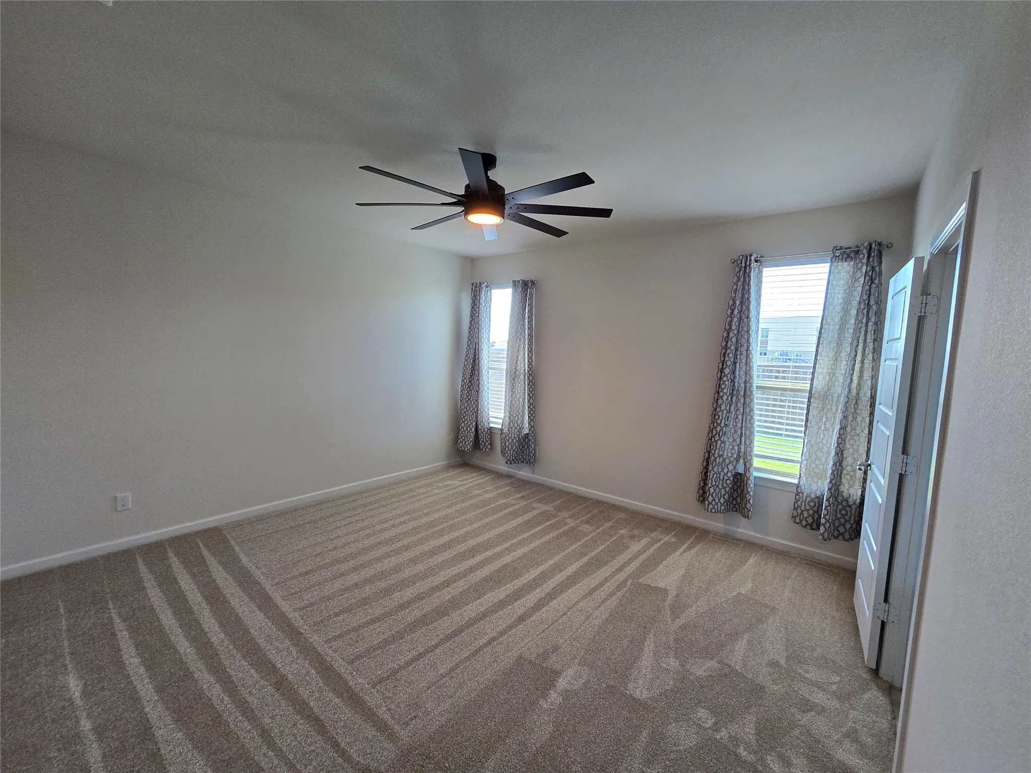 Single Family Residence For Sale in Grayson County , 508 Williams Way, Van Alstyne, Texas 75495, 4 Bedroom, 2 Bathroom, 3 Garage spaces, 2,144 Sqft, built in 2021, mls#21296006, Real Estate Agent in Van Alstyne, Homes For Sale in Grayson county, Homes For Sale in Van Alstyne, Realtor in Van Alstyne Texas, Real Estate Brokerage Independent Realty Texas, Luminita Cordes Realtor