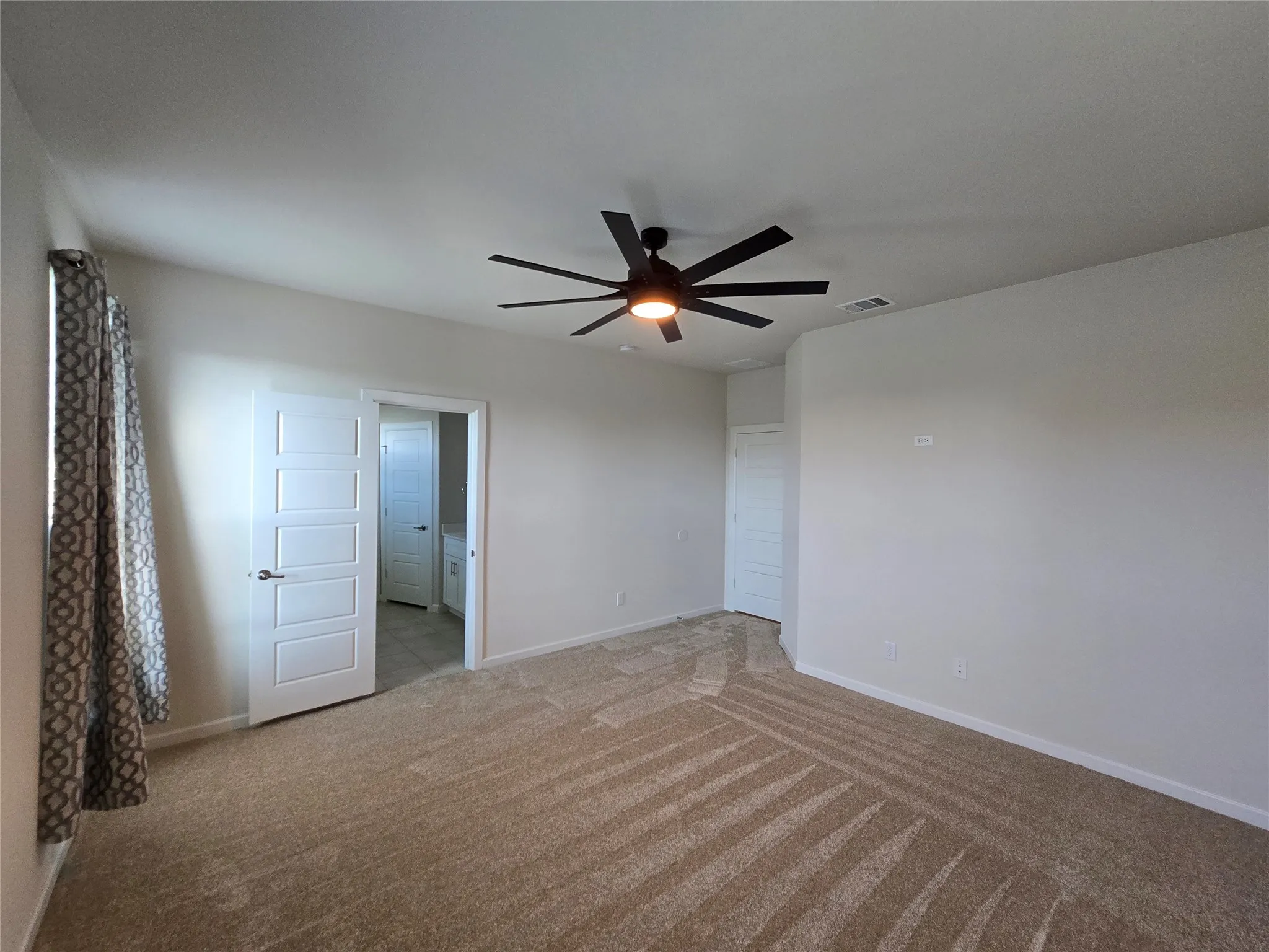 Single Family Residence For Sale in Grayson County , 508 Williams Way, Van Alstyne, Texas 75495, 4 Bedroom, 2 Bathroom, 3 Garage spaces, 2,144 Sqft, built in 2021, mls#21296006, Real Estate Agent in Van Alstyne, Homes For Sale in Grayson county, Homes For Sale in Van Alstyne, Realtor in Van Alstyne Texas, Real Estate Brokerage Independent Realty Texas, Luminita Cordes Realtor