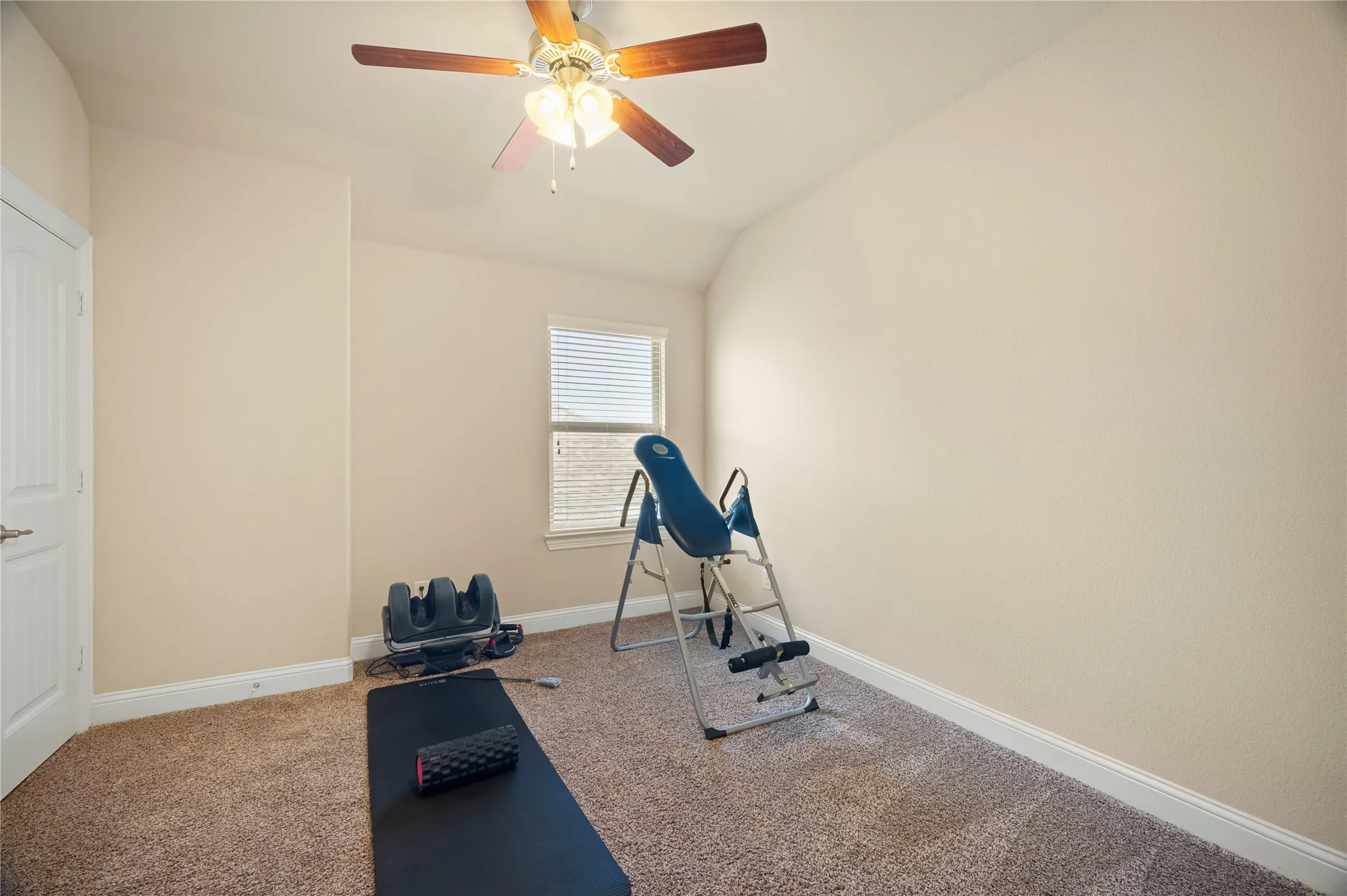 Single Family Residence For Sale in Denton County , 4321 Bayport Drive, Frisco, Texas 75036, 4 Bedroom, 3 Bathroom, 2 Garage spaces, 2,709 Sqft, built in 2017, mls#21293918, Real Estate Agent in Frisco, Homes For Sale in Denton county, Homes For Sale in Frisco, Realtor in Frisco Texas, Real Estate Brokerage Independent Realty Texas, Luminita Cordes Realtor