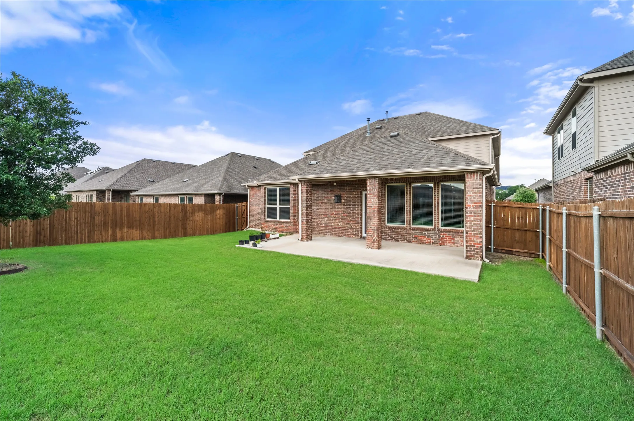 Single Family Residence For Sale in Denton County , 4321 Bayport Drive, Frisco, Texas 75036, 4 Bedroom, 3 Bathroom, 2 Garage spaces, 2,709 Sqft, built in 2017, mls#21293918, Real Estate Agent in Frisco, Homes For Sale in Denton county, Homes For Sale in Frisco, Realtor in Frisco Texas, Real Estate Brokerage Independent Realty Texas, Luminita Cordes Realtor