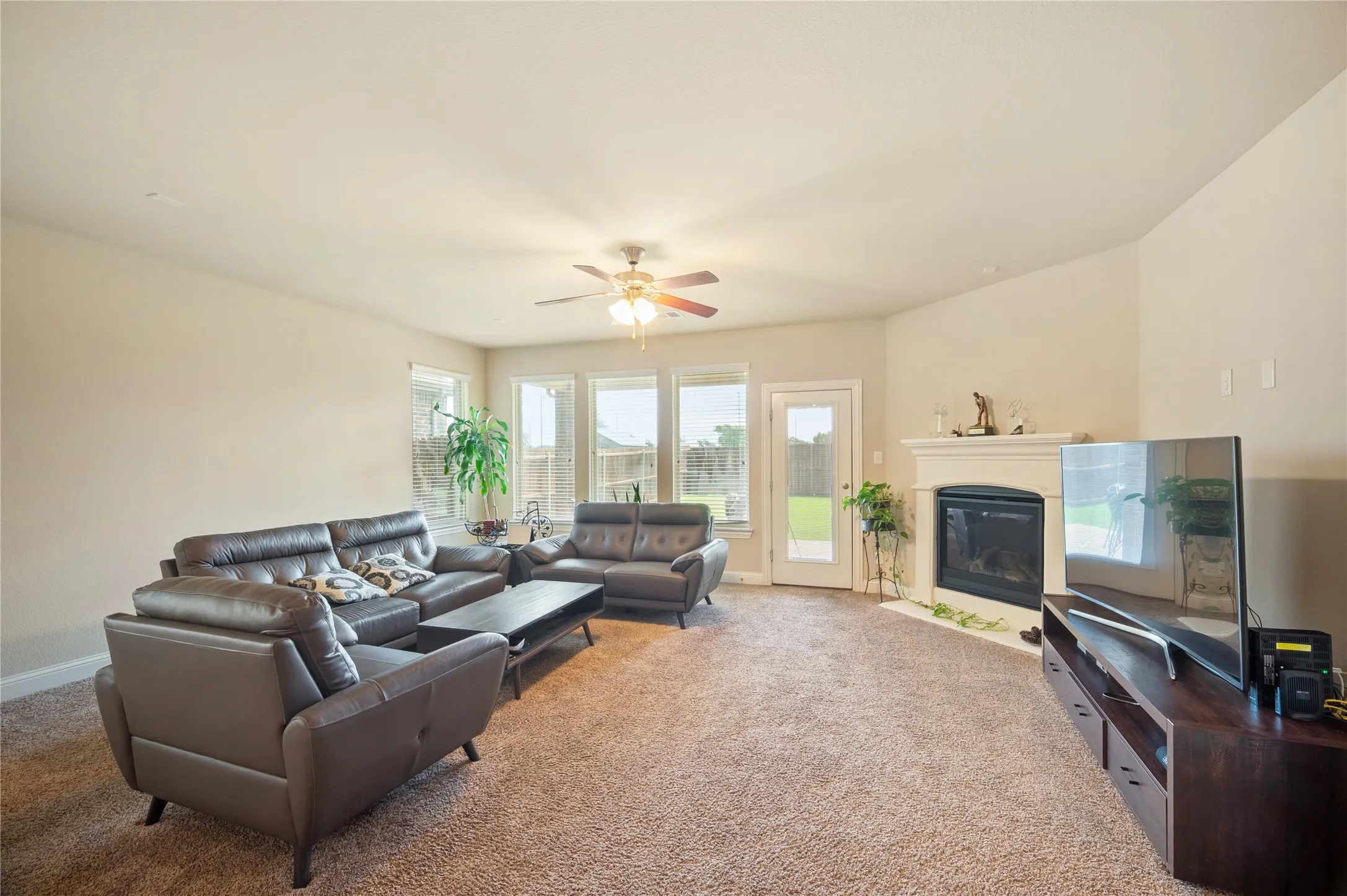 Single Family Residence For Sale in Denton County , 4321 Bayport Drive, Frisco, Texas 75036, 4 Bedroom, 3 Bathroom, 2 Garage spaces, 2,709 Sqft, built in 2017, mls#21293918, Real Estate Agent in Frisco, Homes For Sale in Denton county, Homes For Sale in Frisco, Realtor in Frisco Texas, Real Estate Brokerage Independent Realty Texas, Luminita Cordes Realtor