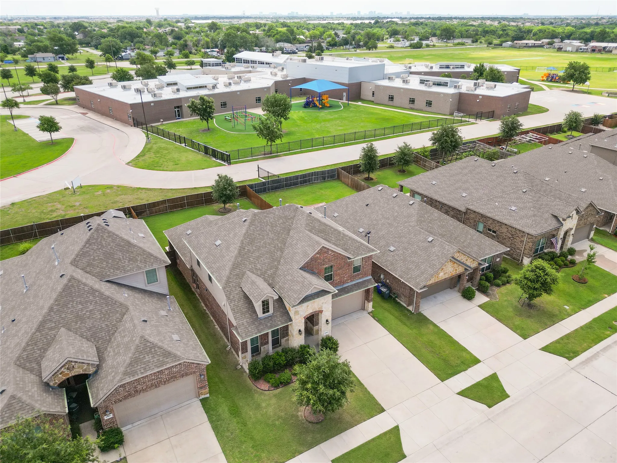 Single Family Residence For Sale in Denton County , 4321 Bayport Drive, Frisco, Texas 75036, 4 Bedroom, 3 Bathroom, 2 Garage spaces, 2,709 Sqft, built in 2017, mls#21293918, Real Estate Agent in Frisco, Homes For Sale in Denton county, Homes For Sale in Frisco, Realtor in Frisco Texas, Real Estate Brokerage Independent Realty Texas, Luminita Cordes Realtor