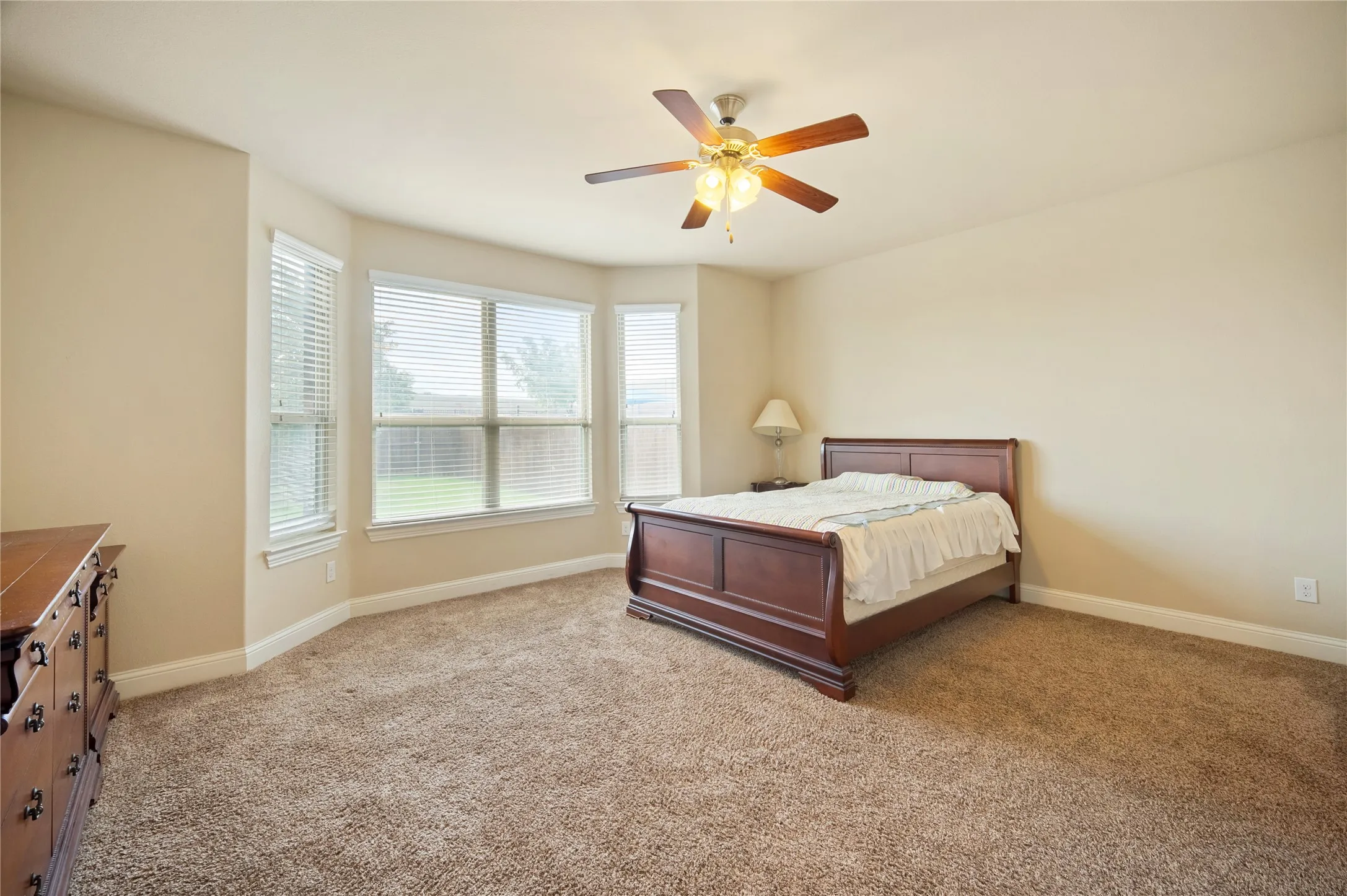 Single Family Residence For Sale in Denton County , 4321 Bayport Drive, Frisco, Texas 75036, 4 Bedroom, 3 Bathroom, 2 Garage spaces, 2,709 Sqft, built in 2017, mls#21293918, Real Estate Agent in Frisco, Homes For Sale in Denton county, Homes For Sale in Frisco, Realtor in Frisco Texas, Real Estate Brokerage Independent Realty Texas, Luminita Cordes Realtor