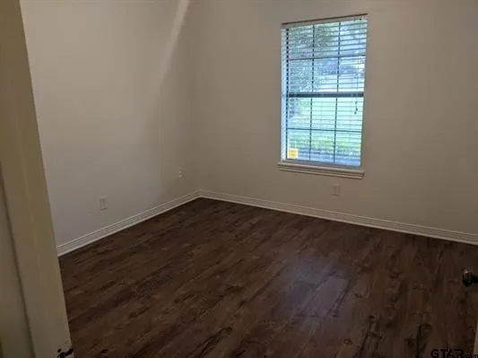 Single Family Residence For Sale in Smith County , 10764 County Road 1299, Flint, Texas 75762, 4 Bedroom, 3 Bathroom, 2 Garage spaces, 2,198 Sqft, built in 1983, mls#21296022, Real Estate Agent in Flint, Homes For Sale in Smith county, Homes For Sale in Flint, Realtor in Flint Texas, Real Estate Brokerage Independent Realty Texas, Luminita Cordes Realtor