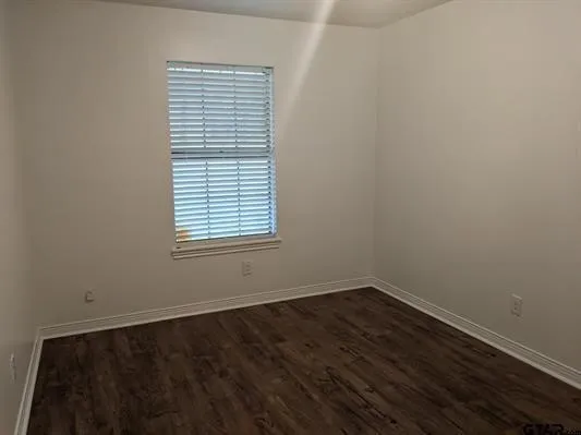 Single Family Residence For Sale in Smith County , 10764 County Road 1299, Flint, Texas 75762, 4 Bedroom, 3 Bathroom, 2 Garage spaces, 2,198 Sqft, built in 1983, mls#21296022, Real Estate Agent in Flint, Homes For Sale in Smith county, Homes For Sale in Flint, Realtor in Flint Texas, Real Estate Brokerage Independent Realty Texas, Luminita Cordes Realtor
