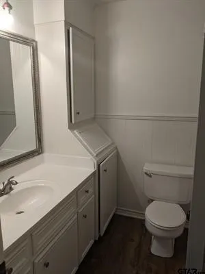 Single Family Residence For Sale in Smith County , 10764 County Road 1299, Flint, Texas 75762, 4 Bedroom, 3 Bathroom, 2 Garage spaces, 2,198 Sqft, built in 1983, mls#21296022, Real Estate Agent in Flint, Homes For Sale in Smith county, Homes For Sale in Flint, Realtor in Flint Texas, Real Estate Brokerage Independent Realty Texas, Luminita Cordes Realtor