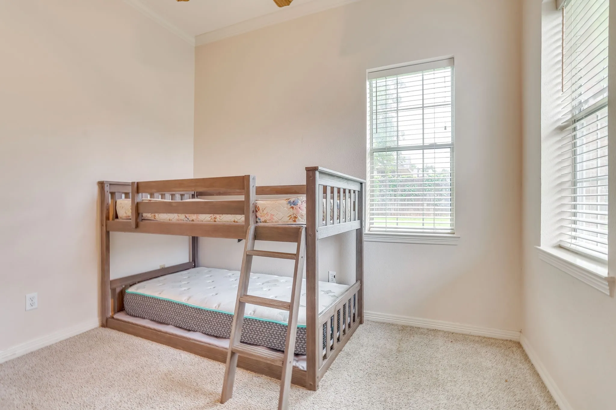 Single Family Residence For Sale in Parker County , 718 W Couts Street, Weatherford, Texas 76086, 3 Bedroom, 2 Bathroom, 2 Garage spaces, 1,928 Sqft, built in 1996, mls#21295983, Real Estate Agent in Weatherford, Homes For Sale in Parker county, Homes For Sale in Weatherford, Realtor in Weatherford Texas, Real Estate Brokerage Independent Realty Texas, Luminita Cordes Realtor
