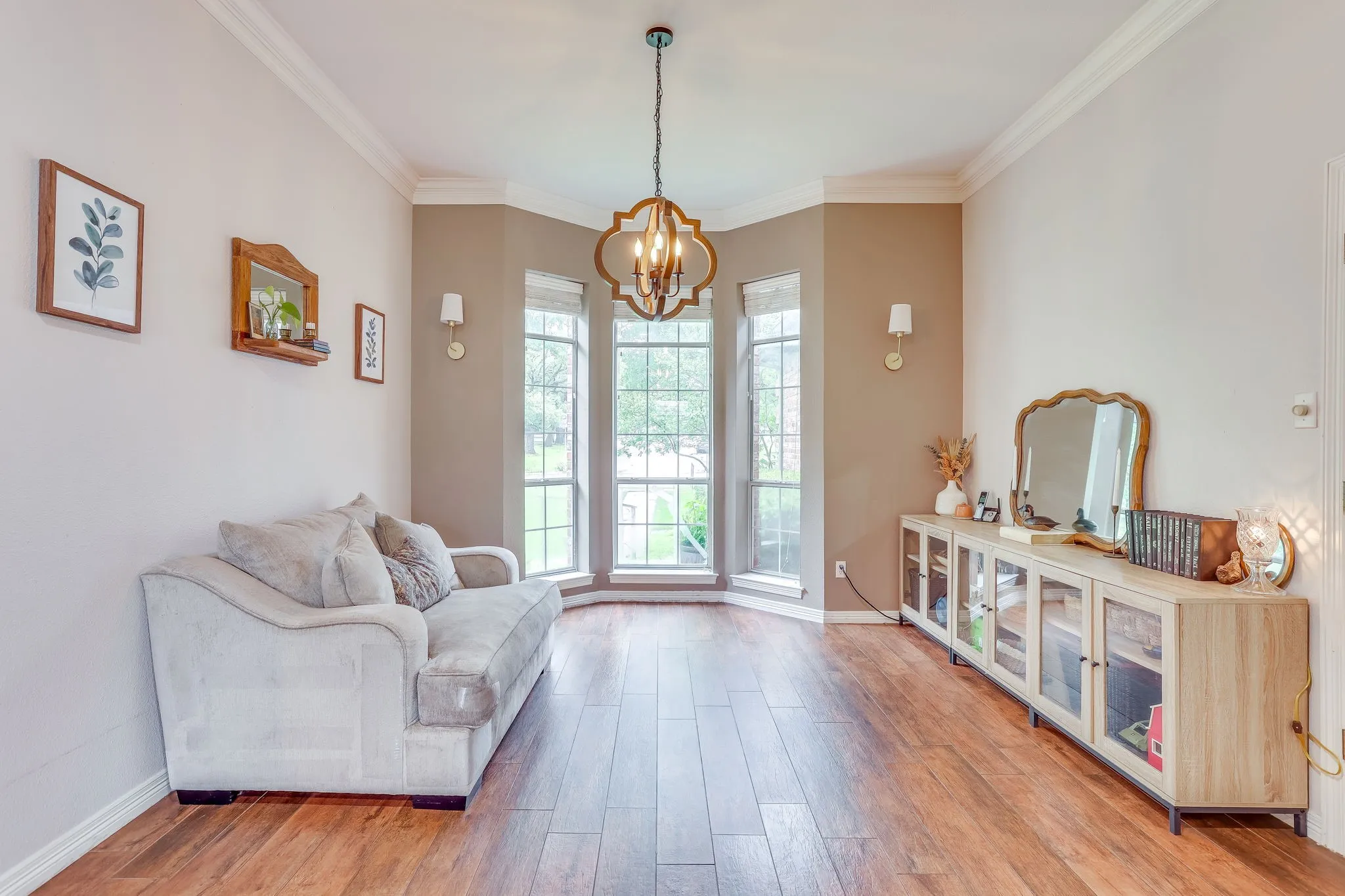 Single Family Residence For Sale in Parker County , 718 W Couts Street, Weatherford, Texas 76086, 3 Bedroom, 2 Bathroom, 2 Garage spaces, 1,928 Sqft, built in 1996, mls#21295983, Real Estate Agent in Weatherford, Homes For Sale in Parker county, Homes For Sale in Weatherford, Realtor in Weatherford Texas, Real Estate Brokerage Independent Realty Texas, Luminita Cordes Realtor