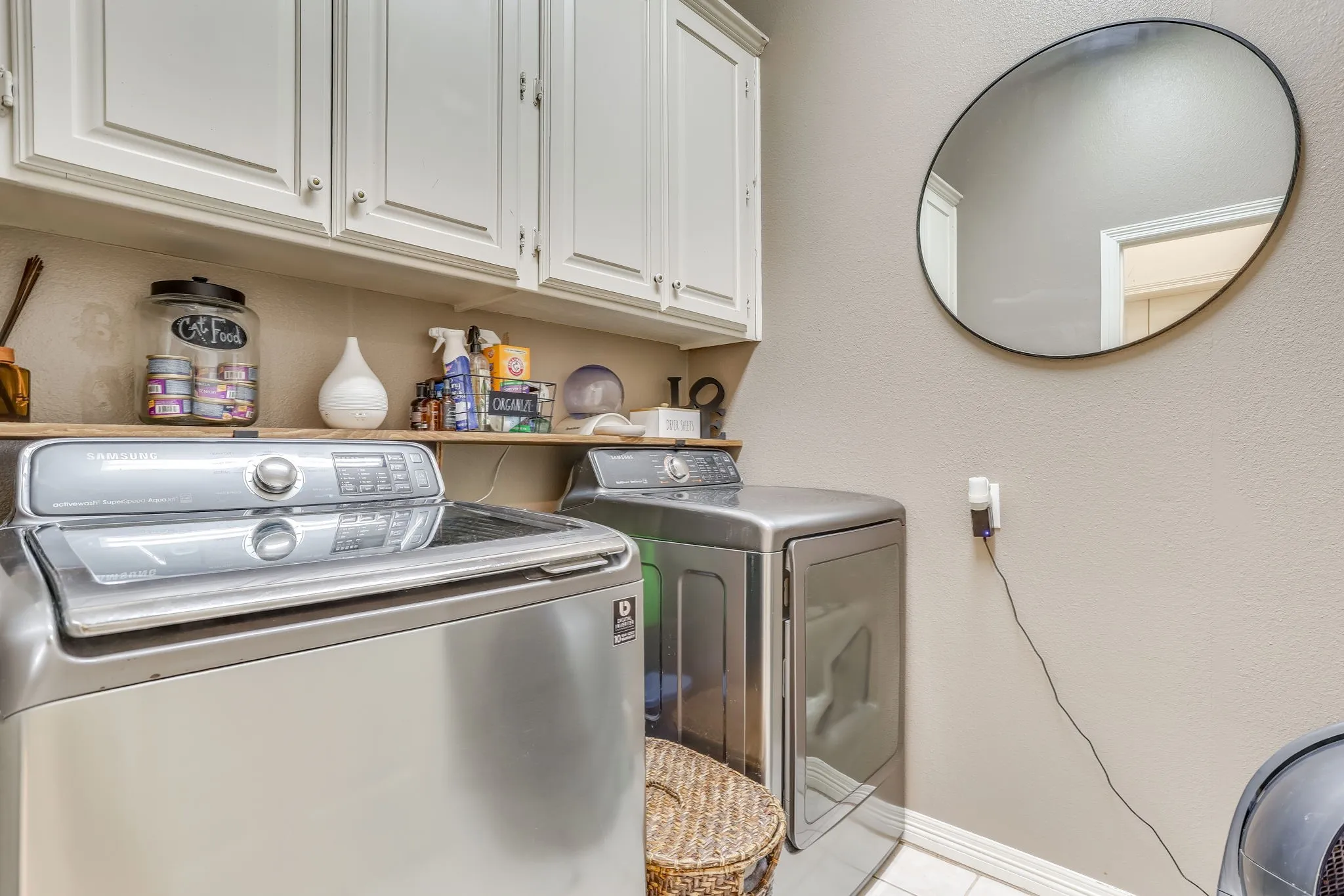 Single Family Residence For Sale in Parker County , 718 W Couts Street, Weatherford, Texas 76086, 3 Bedroom, 2 Bathroom, 2 Garage spaces, 1,928 Sqft, built in 1996, mls#21295983, Real Estate Agent in Weatherford, Homes For Sale in Parker county, Homes For Sale in Weatherford, Realtor in Weatherford Texas, Real Estate Brokerage Independent Realty Texas, Luminita Cordes Realtor
