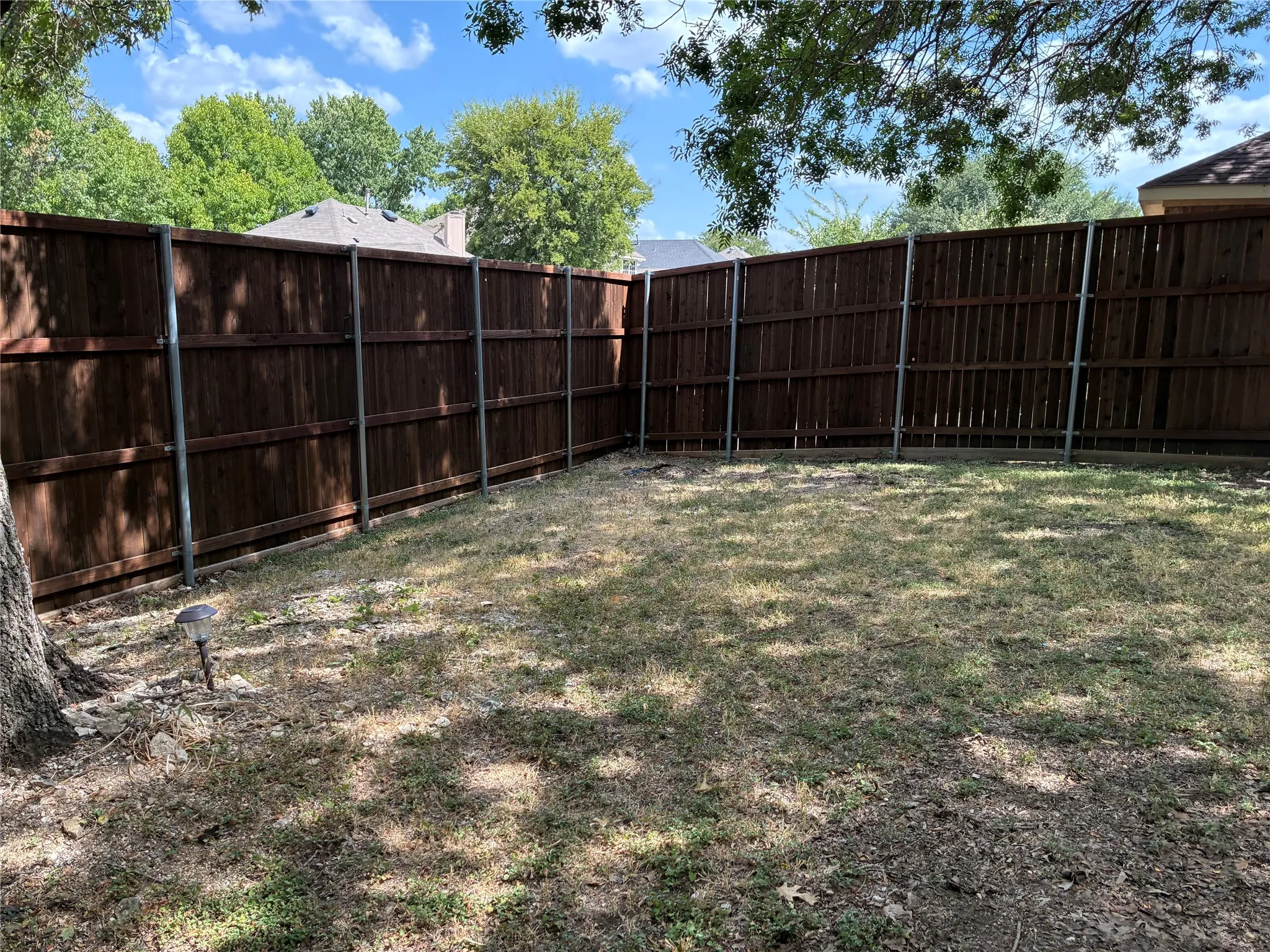 Single Family Residence For Sale in Dallas County , 1332 Boyd Street, Cedar Hill, Texas 75104, 3 Bedroom, 2 Bathroom, 2 Garage spaces, 1,580 Sqft, built in 1991, mls#21296021, Real Estate Agent in Cedar Hill, Homes For Sale in Dallas county, Homes For Sale in Cedar Hill, Realtor in Cedar Hill Texas, Real Estate Brokerage Independent Realty Texas, Luminita Cordes Realtor