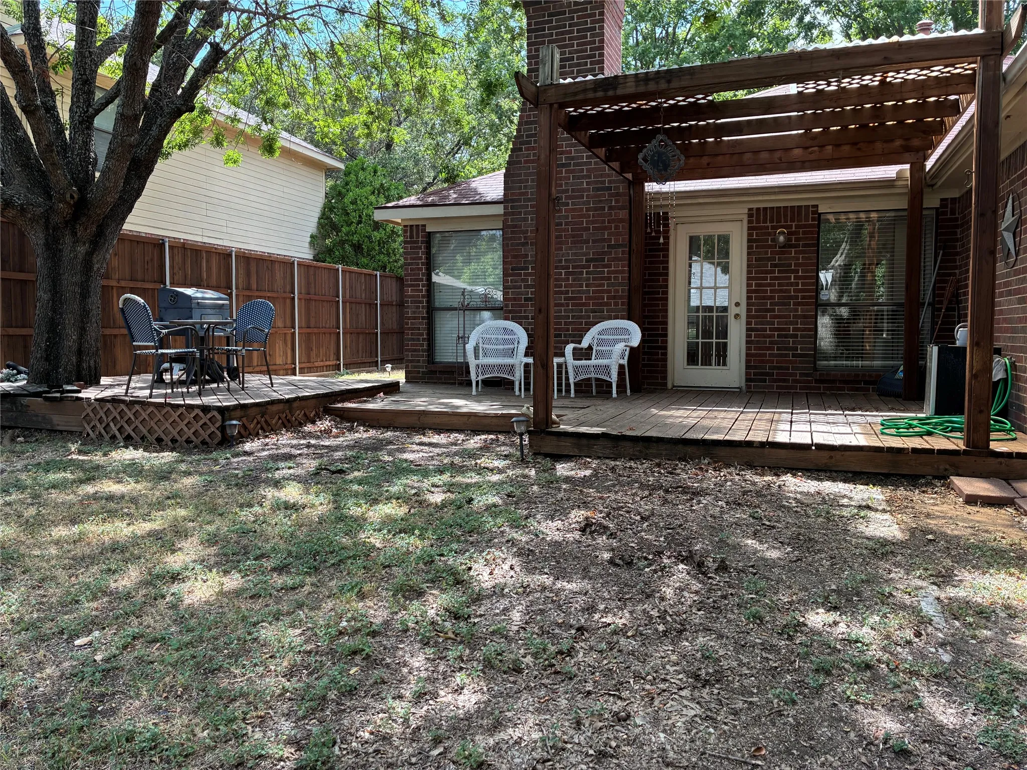 Single Family Residence For Sale in Dallas County , 1332 Boyd Street, Cedar Hill, Texas 75104, 3 Bedroom, 2 Bathroom, 2 Garage spaces, 1,580 Sqft, built in 1991, mls#21296021, Real Estate Agent in Cedar Hill, Homes For Sale in Dallas county, Homes For Sale in Cedar Hill, Realtor in Cedar Hill Texas, Real Estate Brokerage Independent Realty Texas, Luminita Cordes Realtor
