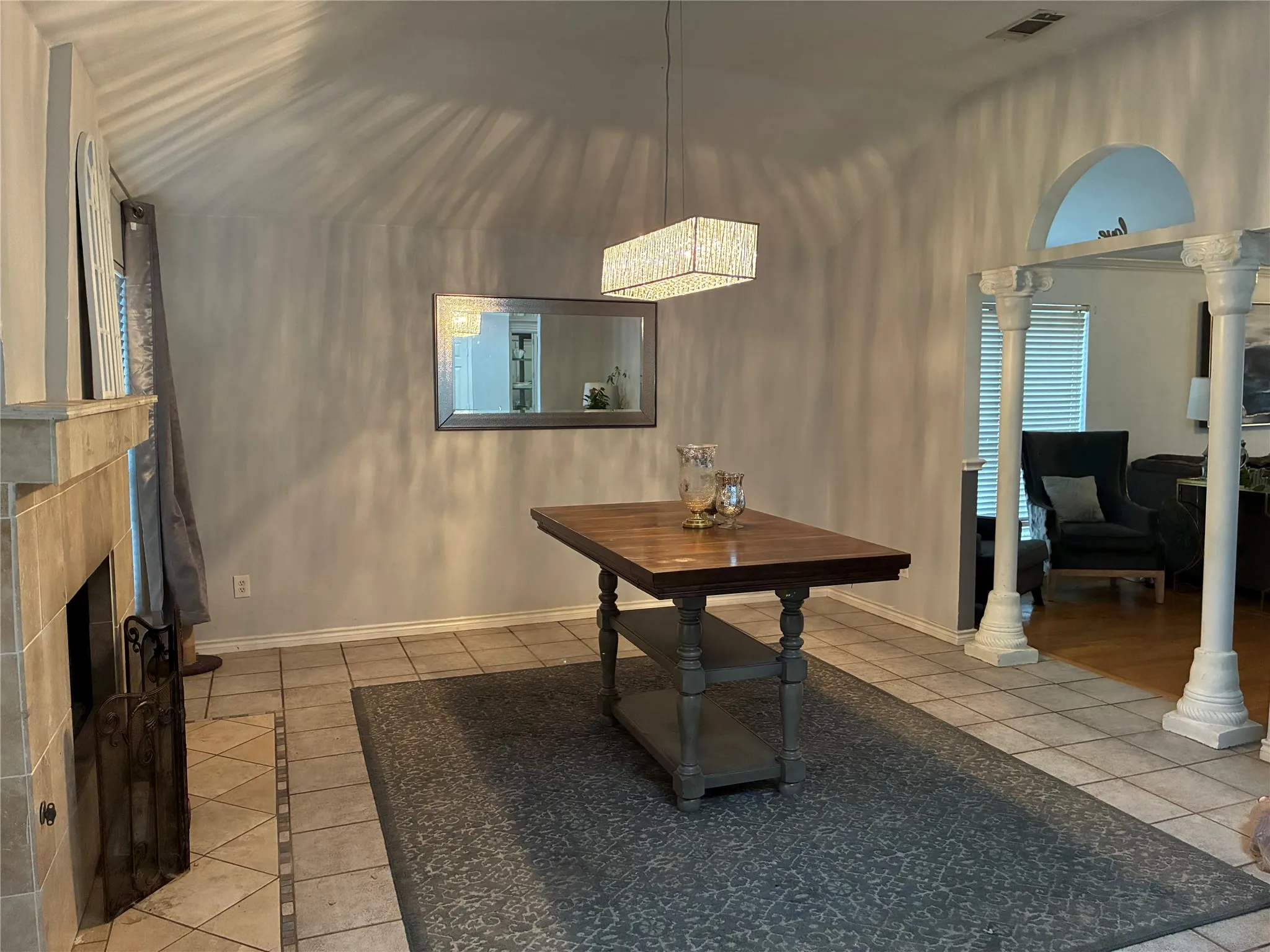 Single Family Residence For Sale in Dallas County , 1332 Boyd Street, Cedar Hill, Texas 75104, 3 Bedroom, 2 Bathroom, 2 Garage spaces, 1,580 Sqft, built in 1991, mls#21296021, Real Estate Agent in Cedar Hill, Homes For Sale in Dallas county, Homes For Sale in Cedar Hill, Realtor in Cedar Hill Texas, Real Estate Brokerage Independent Realty Texas, Luminita Cordes Realtor