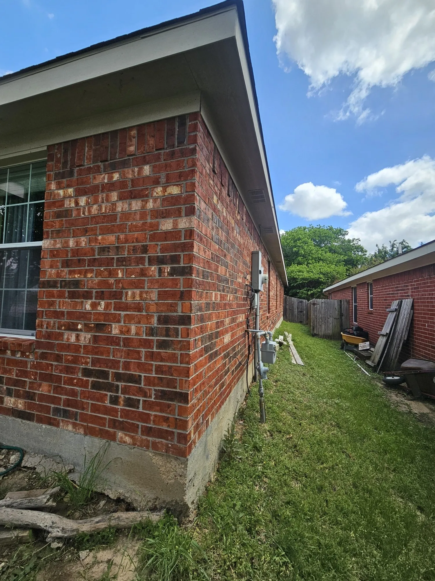 Single Family Residence For Sale in Tarrant County , 2417 Ensenada Lane, Fort Worth, Texas 76108, 4 Bedroom, 2 Bathroom, 2 Garage spaces, 1,965 Sqft, built in 2003, mls#21296031, Real Estate Agent in Fort Worth, Homes For Sale in Tarrant county, Homes For Sale in Fort Worth, Realtor in Fort Worth Texas, Real Estate Brokerage Independent Realty Texas, Luminita Cordes Realtor
