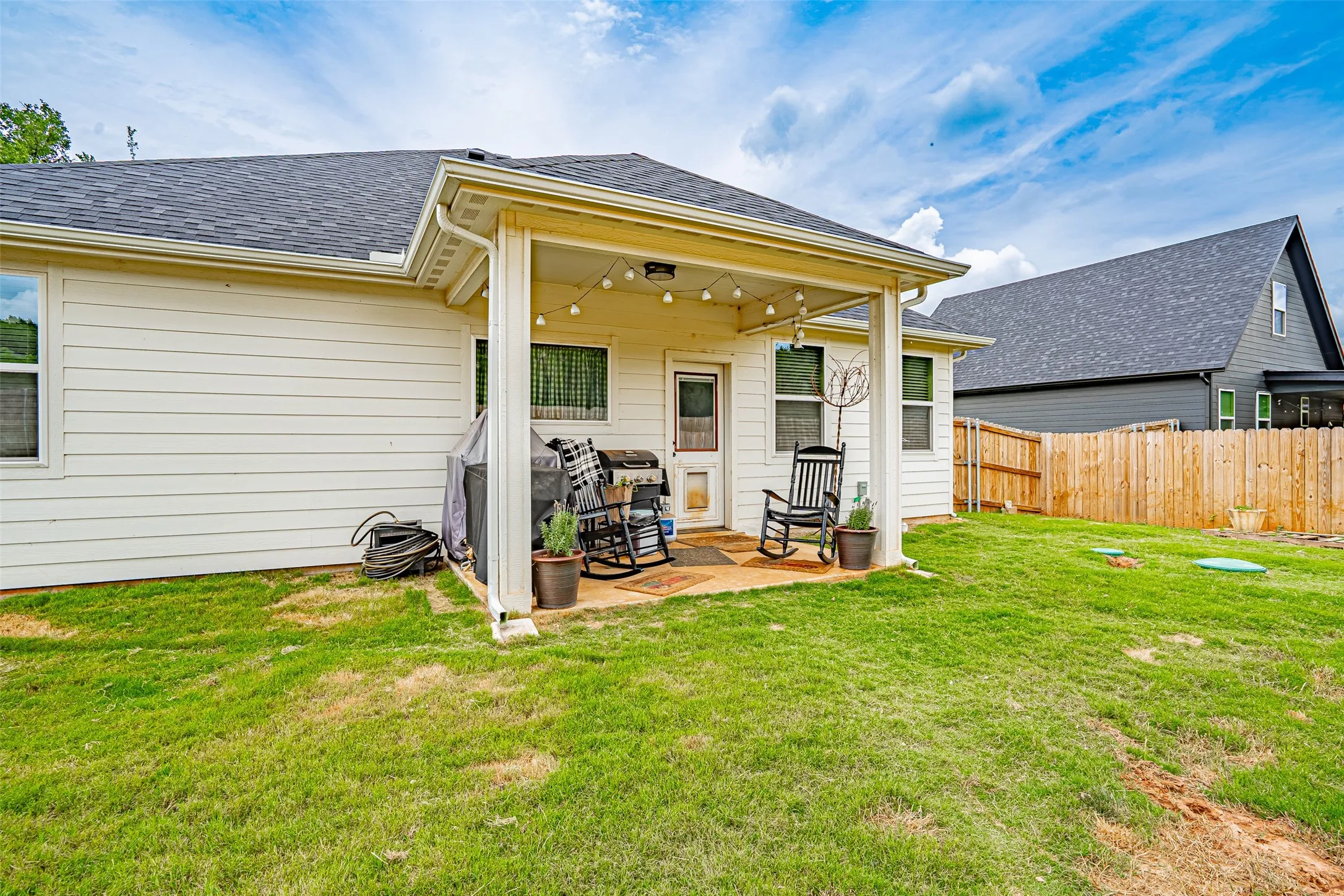 Single Family Residence For Sale in Hood County , 5900 S Lakeside Hills Court, Granbury, Texas 76048, 3 Bedroom, 2 Bathroom, 1 Garage spaces, 1,425 Sqft, built in 2024, mls#21295852, Real Estate Agent in Granbury, Homes For Sale in Hood county, Homes For Sale in Granbury, Realtor in Granbury Texas, Real Estate Brokerage Independent Realty Texas, Luminita Cordes Realtor