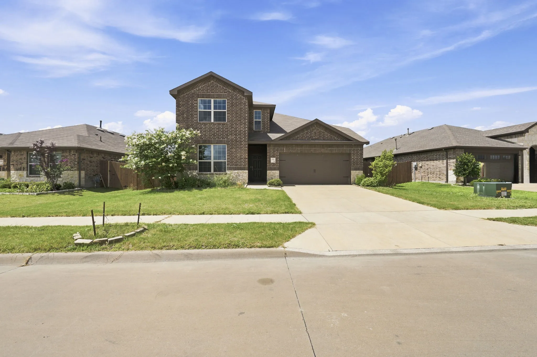 Single Family Residence For Sale in Kaufman County , 3111 Stonehaven, Heartland, Texas 75126, 4 Bedroom, 3 Bathroom, 2 Garage spaces, 2,386 Sqft, built in 2021, mls#21295199, Real Estate Agent in Heartland, Homes For Sale in Kaufman county, Homes For Sale in Heartland, Realtor in Heartland Texas, Real Estate Brokerage Independent Realty Texas, Luminita Cordes Realtor