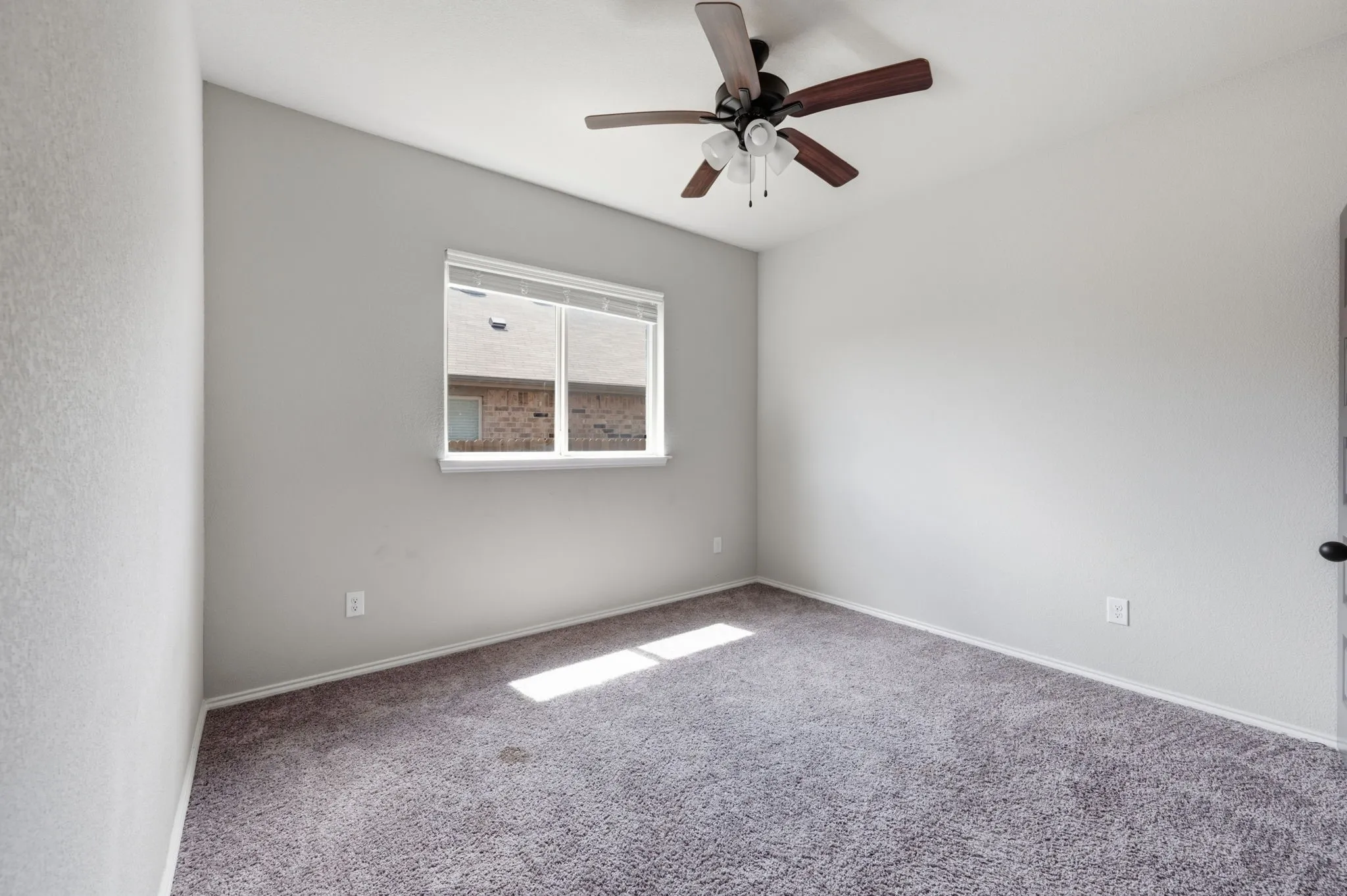 Single Family Residence For Sale in Kaufman County , 3111 Stonehaven, Heartland, Texas 75126, 4 Bedroom, 3 Bathroom, 2 Garage spaces, 2,386 Sqft, built in 2021, mls#21295199, Real Estate Agent in Heartland, Homes For Sale in Kaufman county, Homes For Sale in Heartland, Realtor in Heartland Texas, Real Estate Brokerage Independent Realty Texas, Luminita Cordes Realtor
