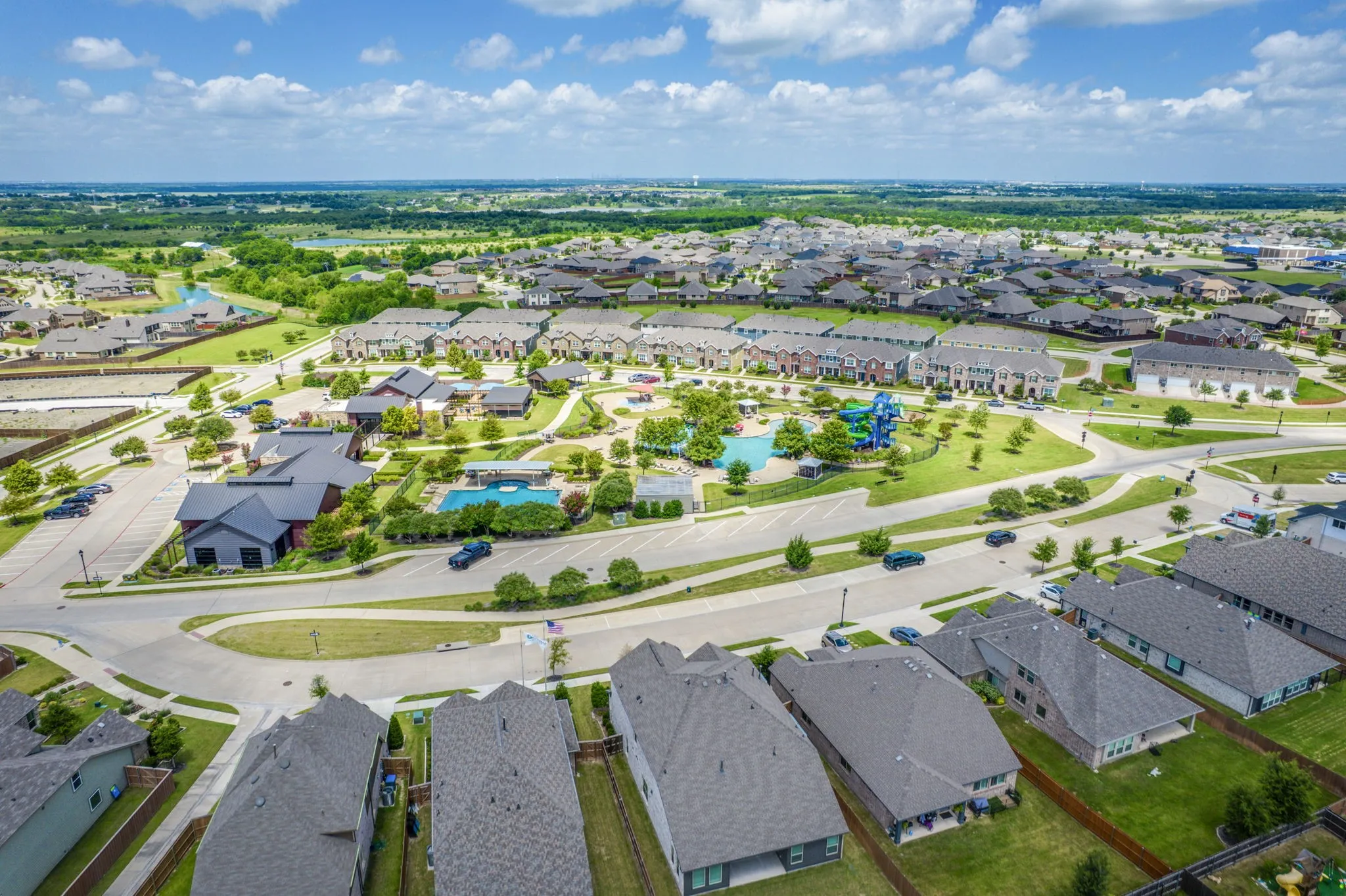 Single Family Residence For Sale in Kaufman County , 3111 Stonehaven, Heartland, Texas 75126, 4 Bedroom, 3 Bathroom, 2 Garage spaces, 2,386 Sqft, built in 2021, mls#21295199, Real Estate Agent in Heartland, Homes For Sale in Kaufman county, Homes For Sale in Heartland, Realtor in Heartland Texas, Real Estate Brokerage Independent Realty Texas, Luminita Cordes Realtor