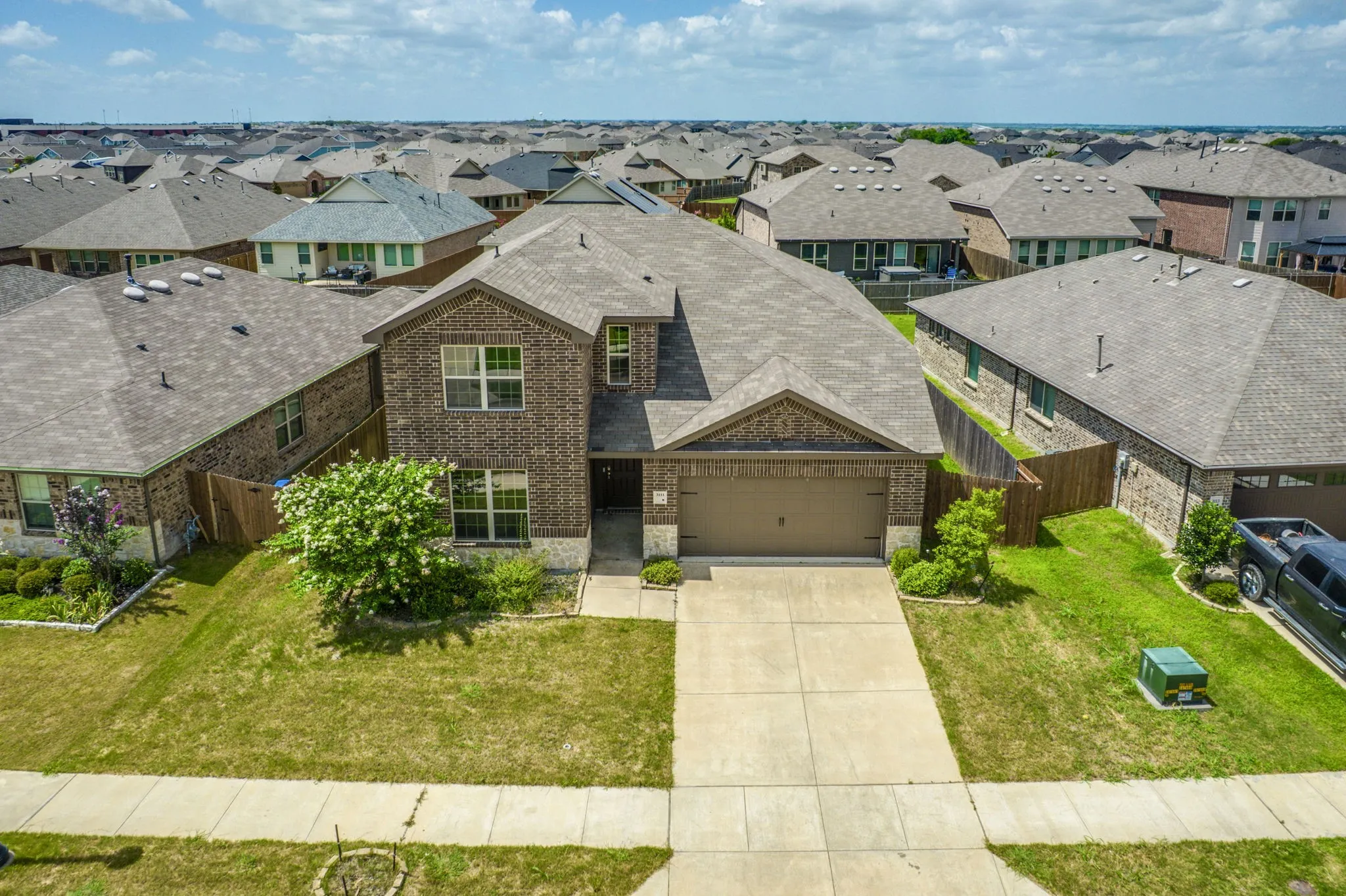 Single Family Residence For Sale in Kaufman County , 3111 Stonehaven, Heartland, Texas 75126, 4 Bedroom, 3 Bathroom, 2 Garage spaces, 2,386 Sqft, built in 2021, mls#21295199, Real Estate Agent in Heartland, Homes For Sale in Kaufman county, Homes For Sale in Heartland, Realtor in Heartland Texas, Real Estate Brokerage Independent Realty Texas, Luminita Cordes Realtor