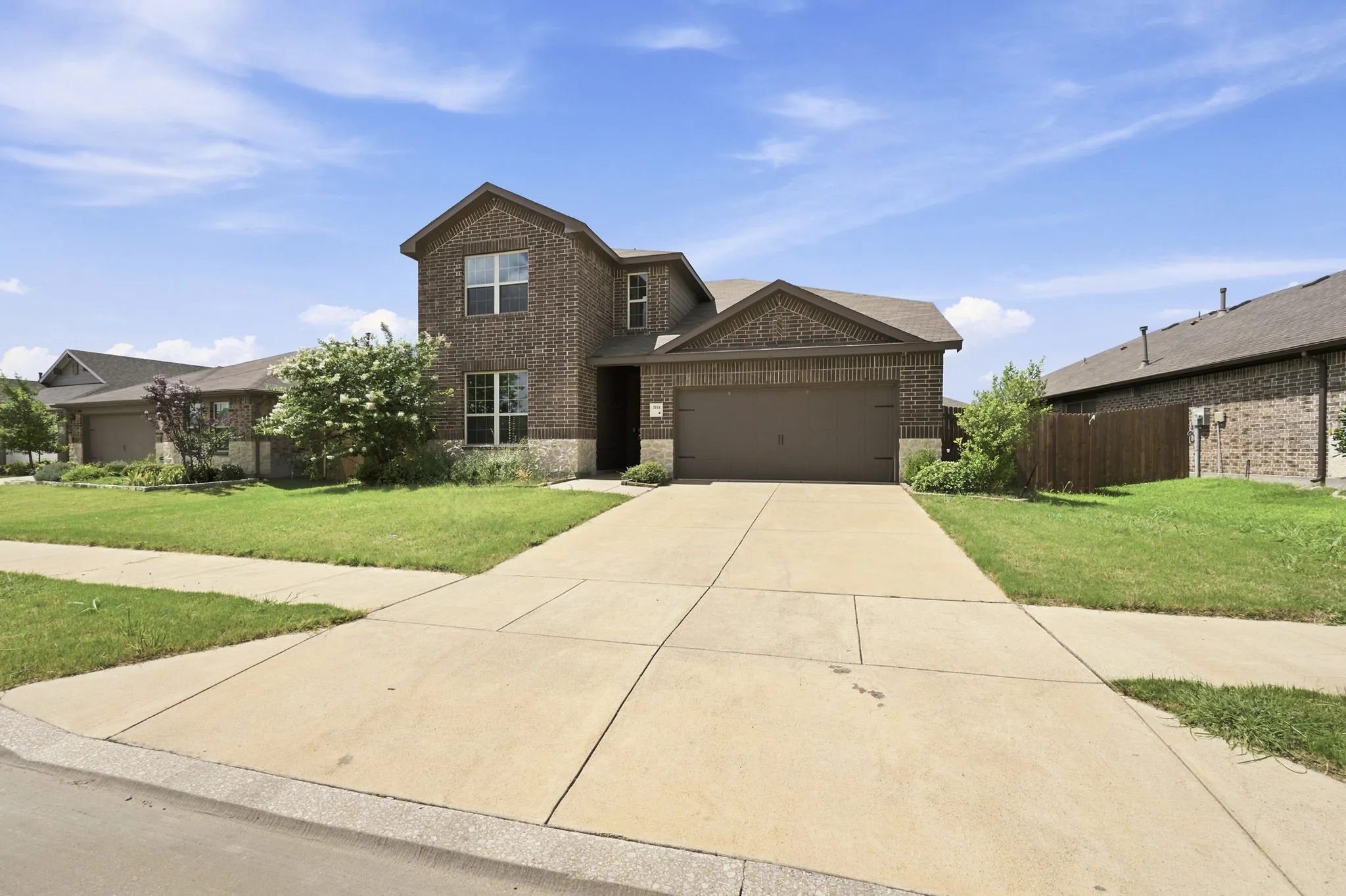 Single Family Residence For Sale in Kaufman County , 3111 Stonehaven, Heartland, Texas 75126, 4 Bedroom, 3 Bathroom, 2 Garage spaces, 2,386 Sqft, built in 2021, mls#21295199, Real Estate Agent in Heartland, Homes For Sale in Kaufman county, Homes For Sale in Heartland, Realtor in Heartland Texas, Real Estate Brokerage Independent Realty Texas, Luminita Cordes Realtor