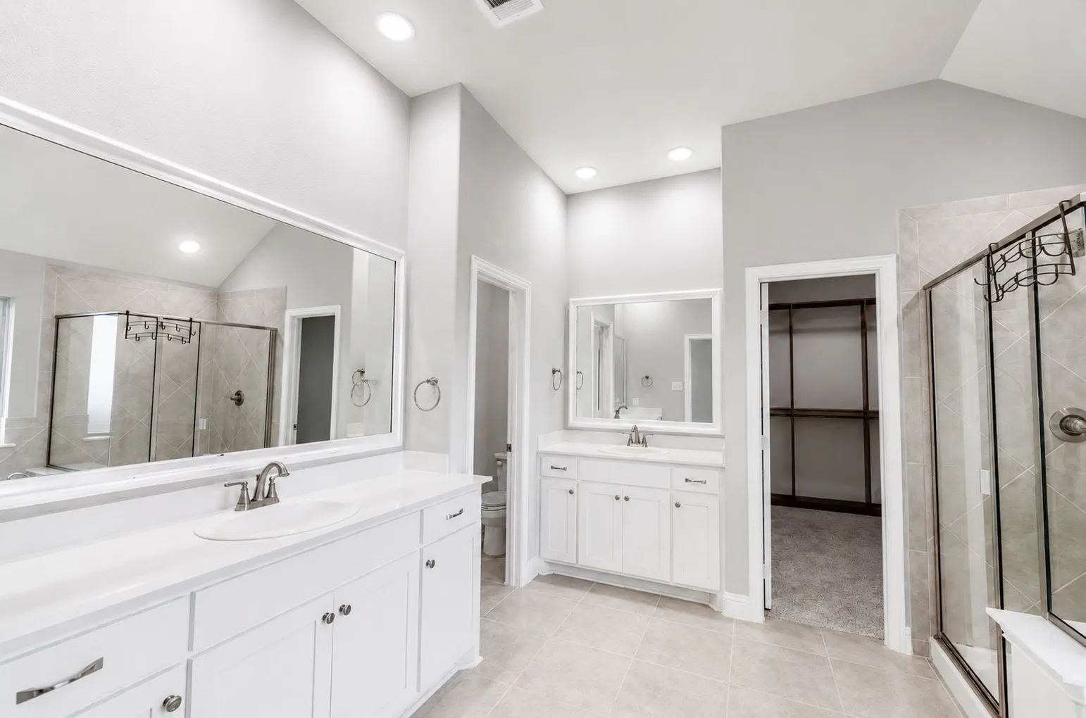 Single Family Residence For Sale in Hunt County , 8110 Honeywell, Greenville, Texas 75402, 5 Bedroom, 2 Bathroom, 2 Garage spaces, 2,355 Sqft, built in 2024, mls#21296069, Real Estate Agent in Greenville, Homes For Sale in Hunt county, Homes For Sale in Greenville, Realtor in Greenville Texas, Real Estate Brokerage Independent Realty Texas, Luminita Cordes Realtor