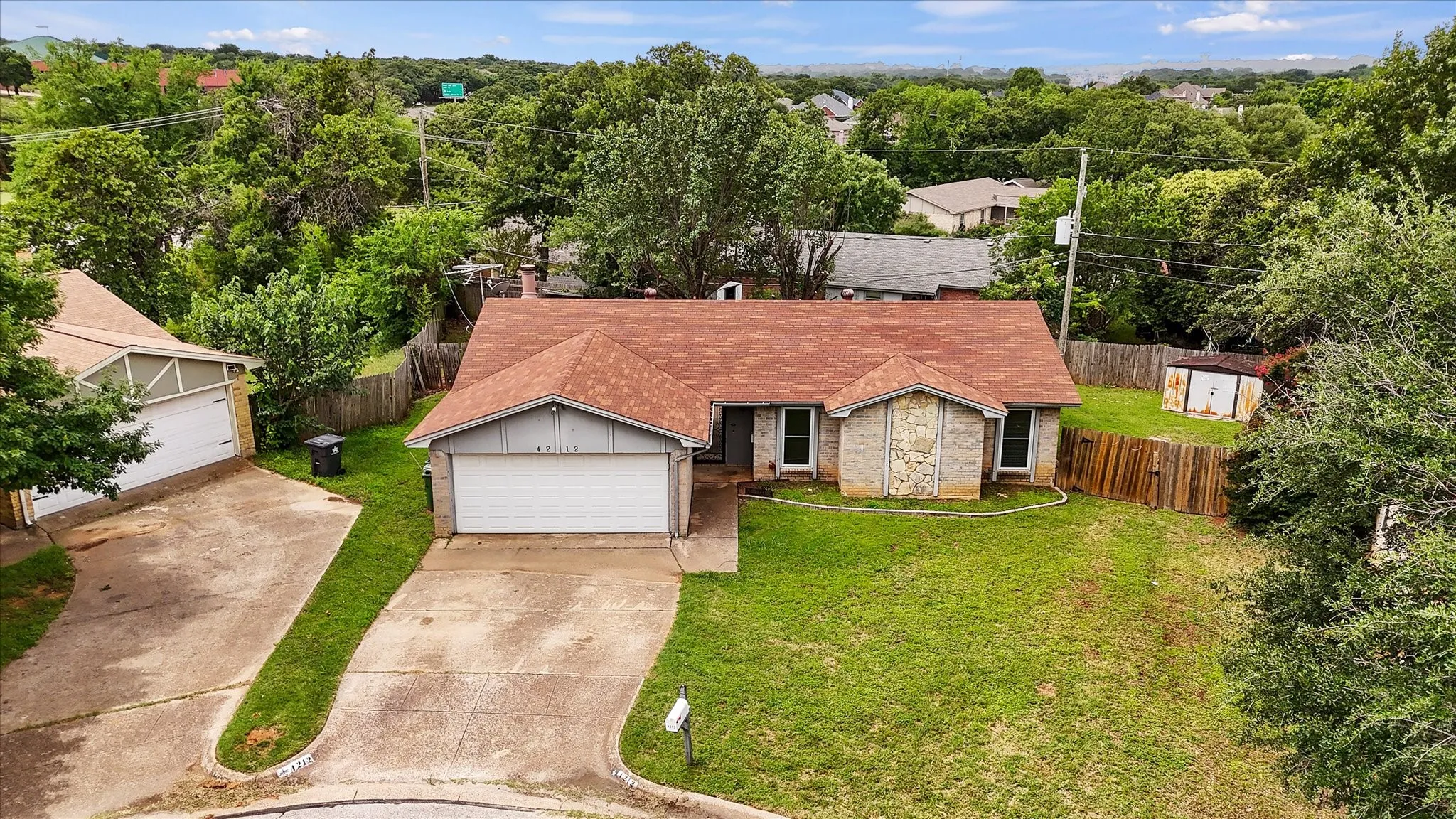Single Family Residence For Sale in Tarrant County , 4212 Selina Court, Arlington, Texas 76016, 3 Bedroom, 2 Bathroom, 2 Garage spaces, 1,511 Sqft, built in 1979, mls#21294770, Real Estate Agent in Arlington, Homes For Sale in Tarrant county, Homes For Sale in Arlington, Realtor in Arlington Texas, Real Estate Brokerage Independent Realty Texas, Luminita Cordes Realtor