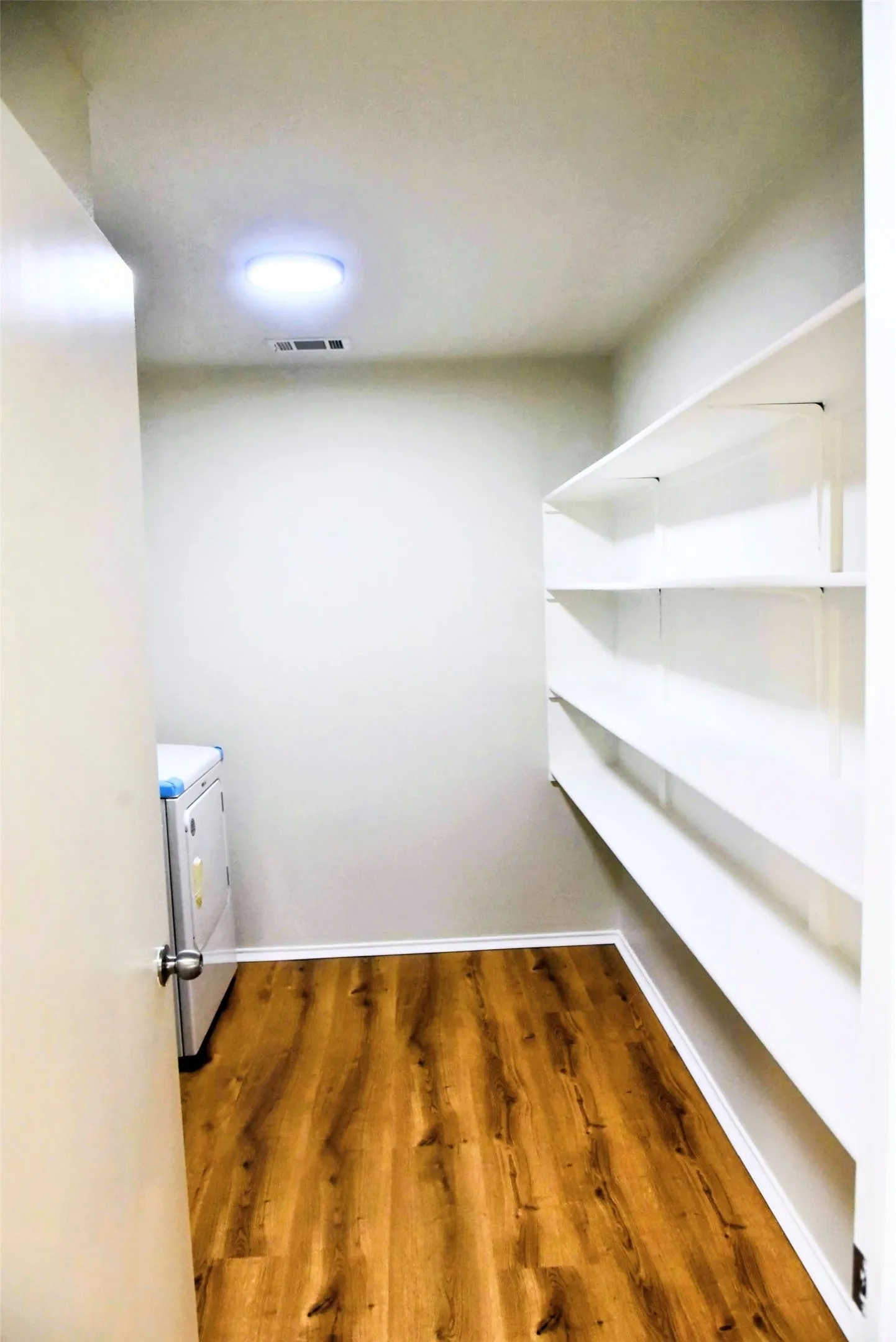 Single Family Residence For Sale in Tarrant County , 5760 Mountain Stream Trail, Fort Worth, Texas 76244, 3 Bedrooms, 2 Bathrooms, 2 Garage spaces, 1,640 Sqft, built in 2009, Price $299,999, mls#21282176, Real Estate Agent in Fort Worth, Homes For Sale in Tarrant county, Homes For Sale in Fort Worth, Realtor in Fort Worth Texas, Real Estate Brokerage Independent Realty Texas, Luminita Cordes Realtor