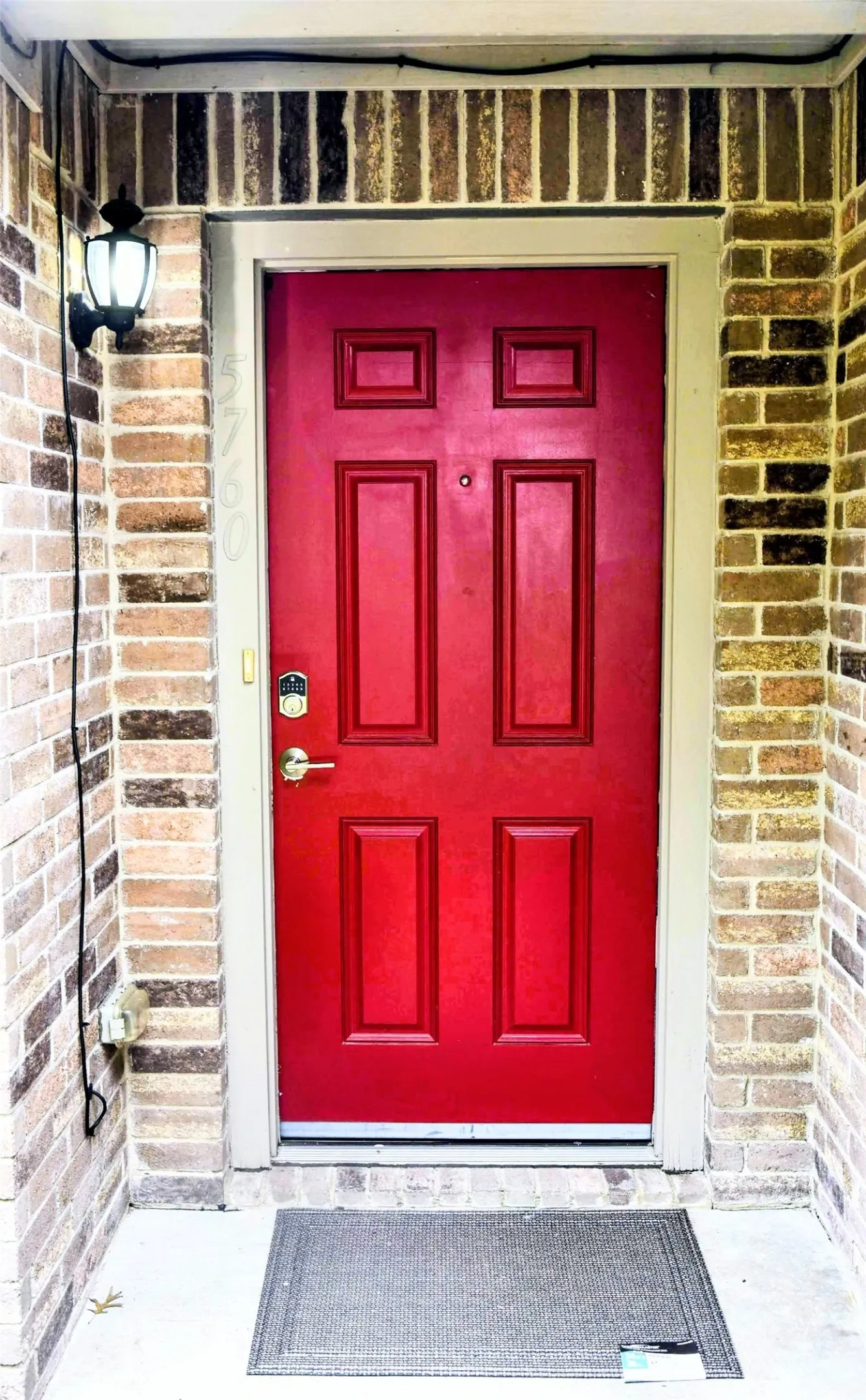 Single Family Residence For Sale in Tarrant County , 5760 Mountain Stream Trail, Fort Worth, Texas 76244, 3 Bedrooms, 2 Bathrooms, 2 Garage spaces, 1,640 Sqft, built in 2009, Price $299,999, mls#21282176, Real Estate Agent in Fort Worth, Homes For Sale in Tarrant county, Homes For Sale in Fort Worth, Realtor in Fort Worth Texas, Real Estate Brokerage Independent Realty Texas, Luminita Cordes Realtor